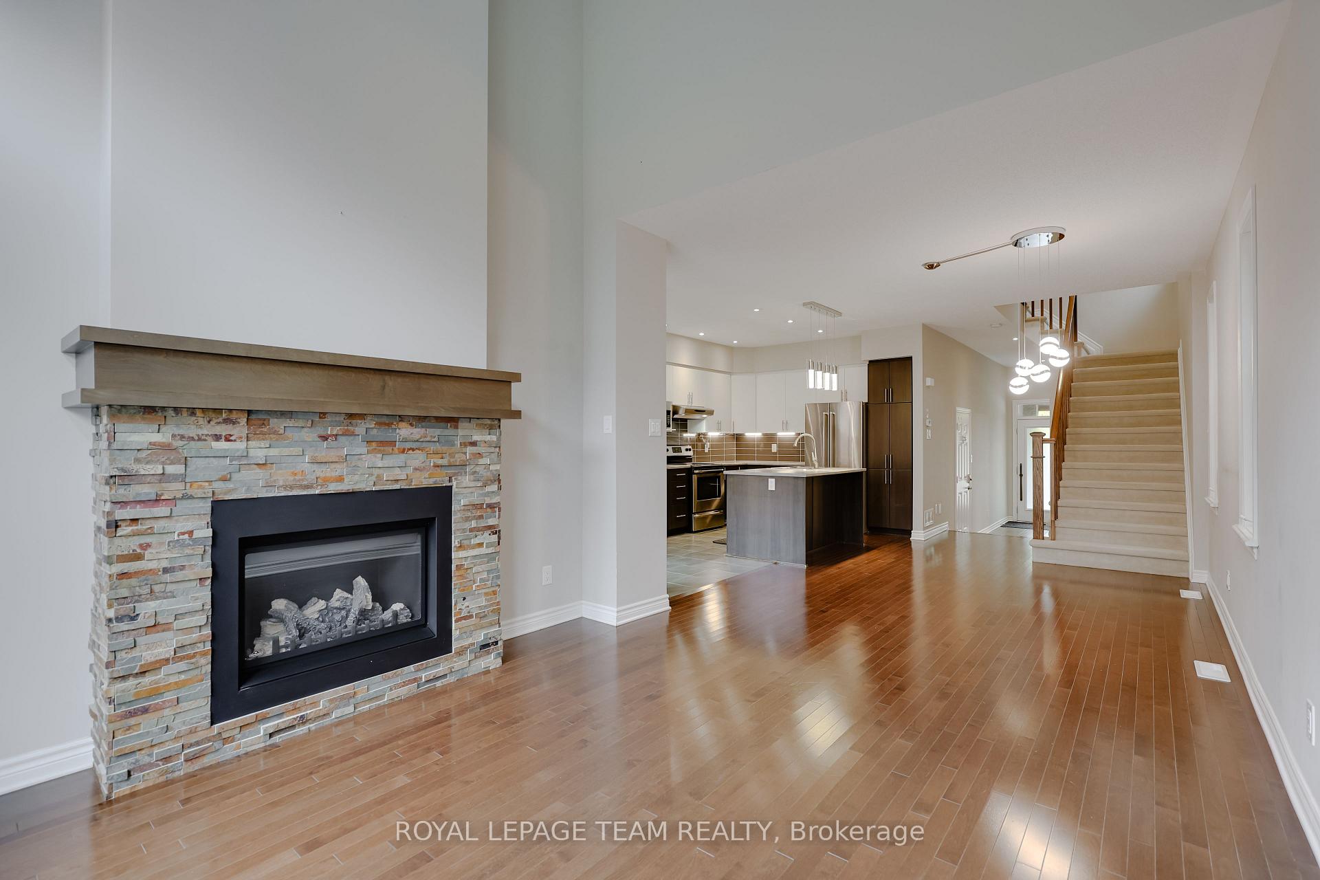 Photo 23 of 868 Fletcher Circle, Ottawa, Kanata - Kanata Lakes/Heritage Hills — HOMEH