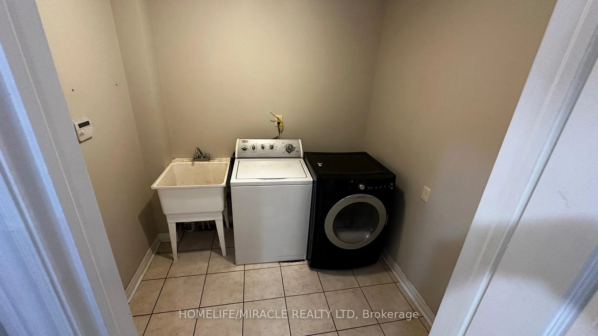 Photo 8 of 45 Delphinium Way, Brampton, Northwest Sandalwood Parkway — HOMEH