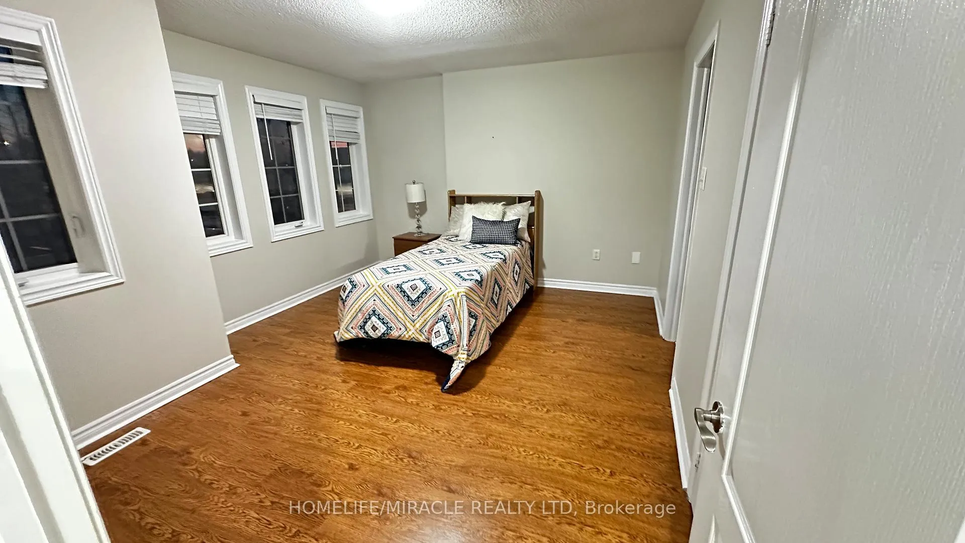 Photo 13 of 45 Delphinium Way, Brampton, Northwest Sandalwood Parkway — HOMEH