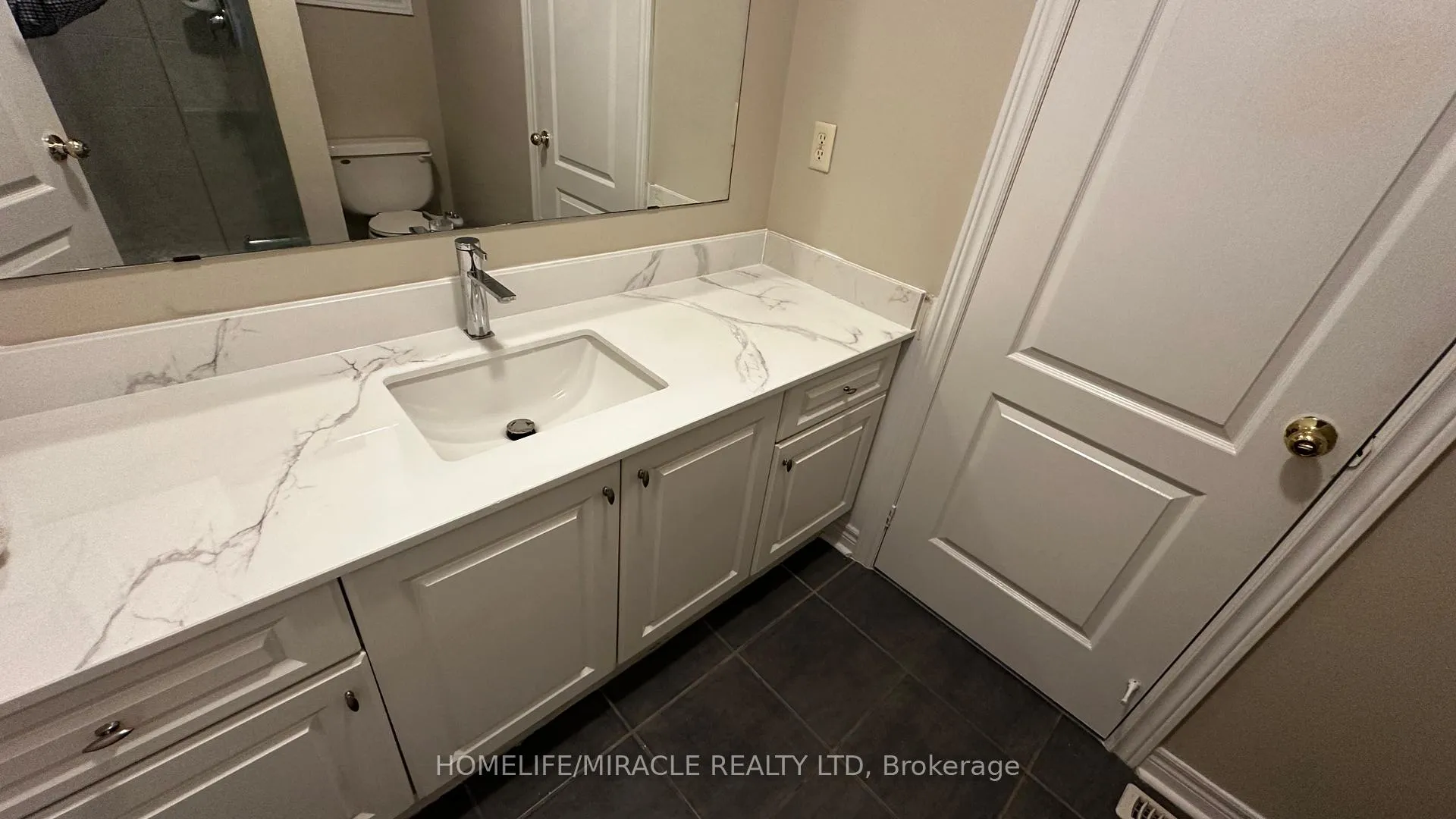 Photo 15 of 45 Delphinium Way, Brampton, Northwest Sandalwood Parkway — HOMEH