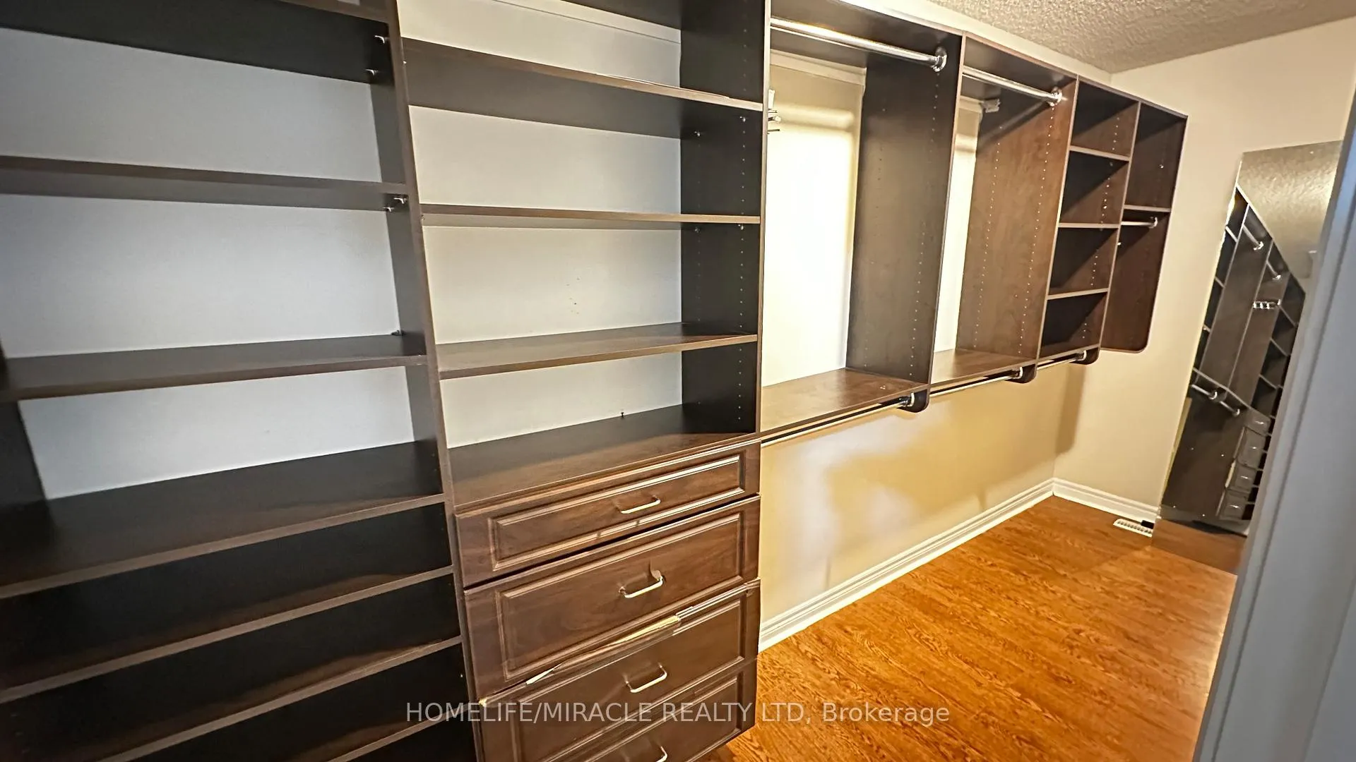 Photo 20 of 45 Delphinium Way, Brampton, Northwest Sandalwood Parkway — HOMEH