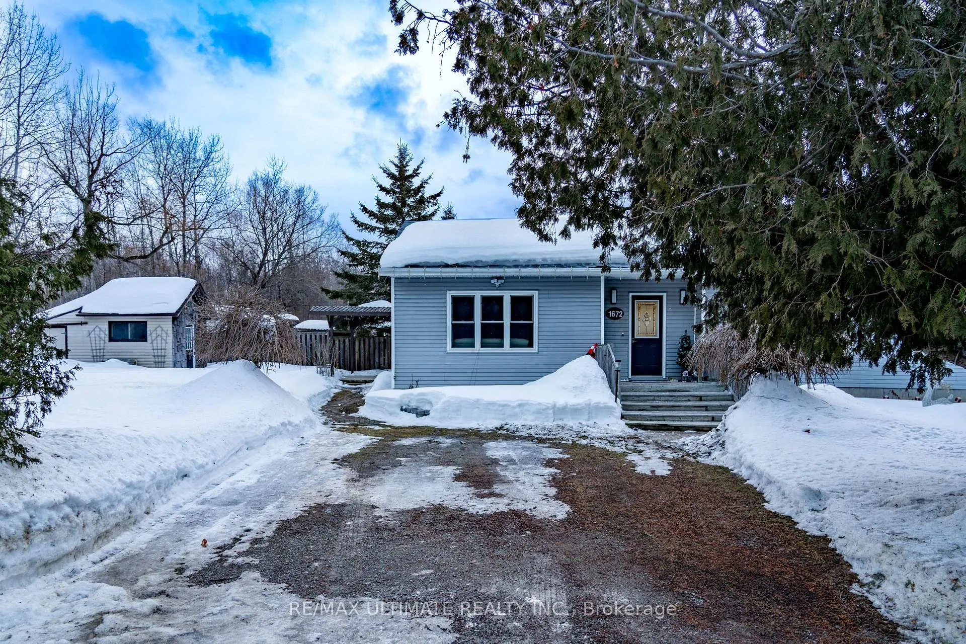 Photo 2 of 1672 St. Jonhs Road, Innisfil, Alcona — HOMEH