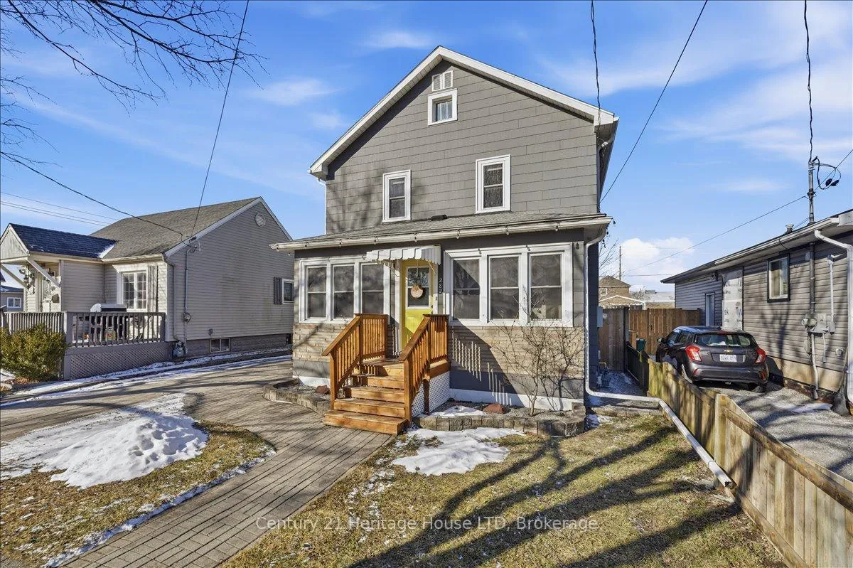 Photo 1 of 282 Beatrice Street, Welland, Lincoln/Crowland — HOMEH