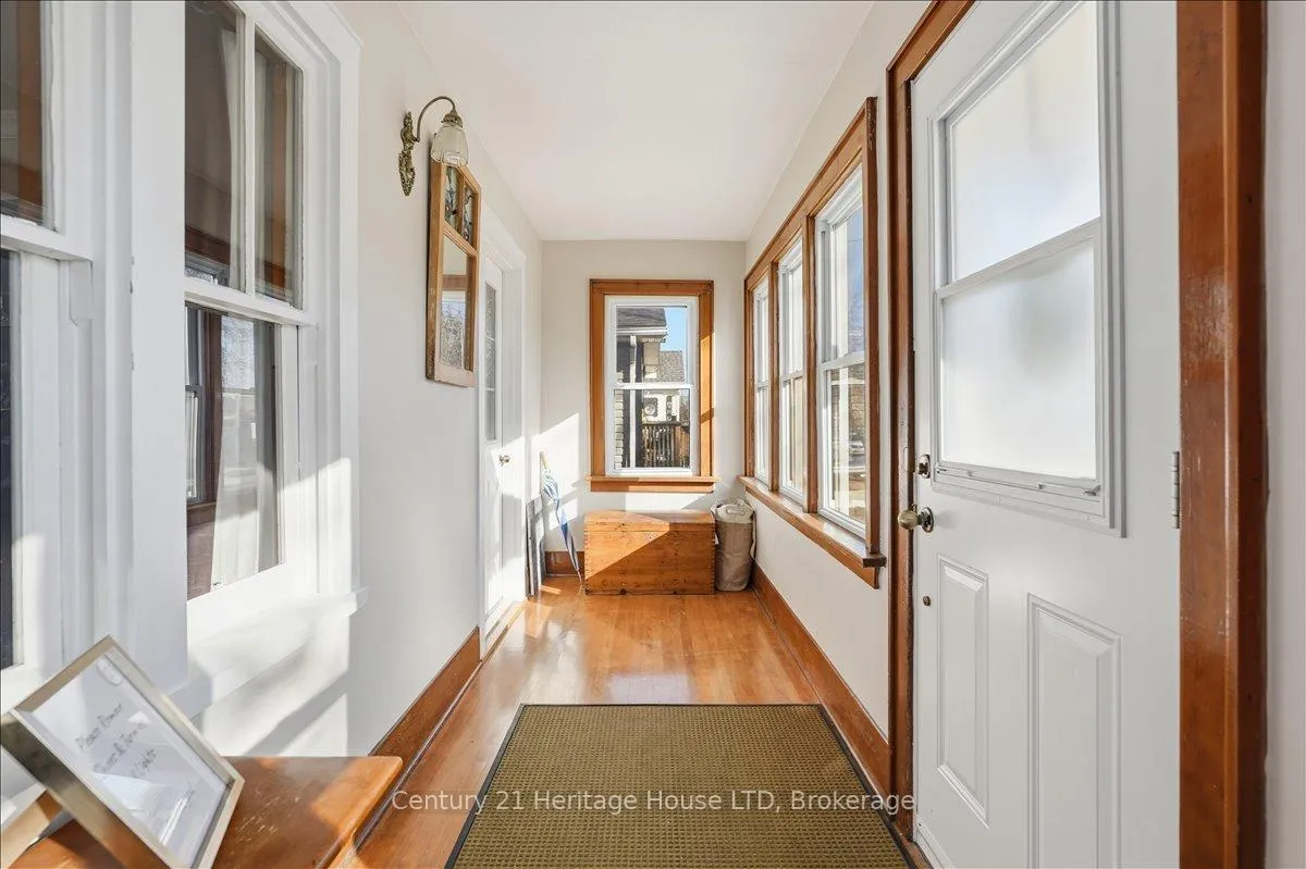 Photo 4 of 282 Beatrice Street, Welland, Lincoln/Crowland — HOMEH