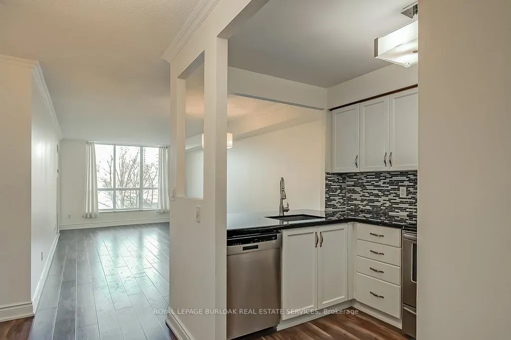 Photo 6 of Unit 503, 442 Maple Avenue, Burlington, Brant — HOMEH