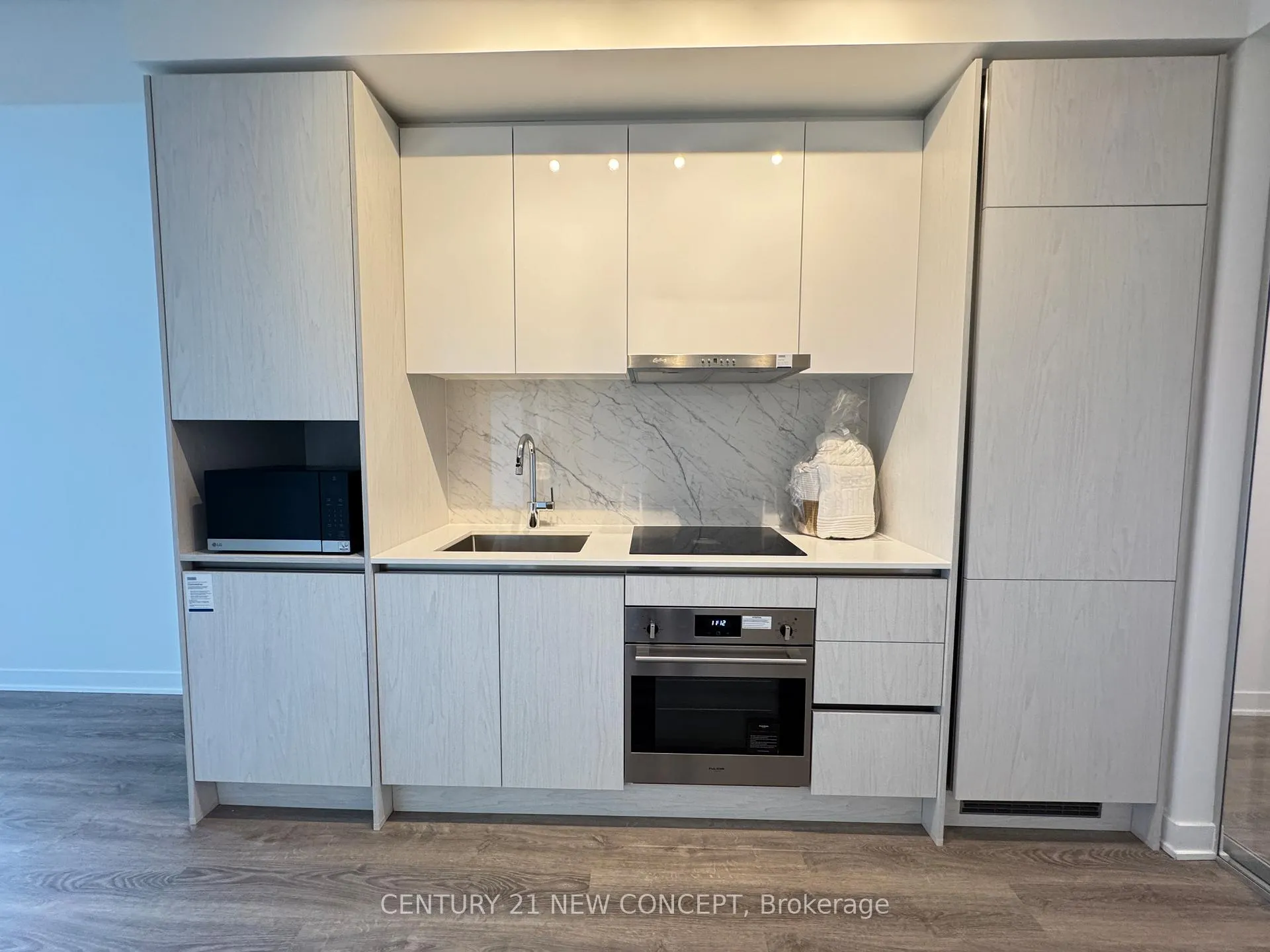 Photo 4 of Unit 1509, 180 Front Street E, Toronto, Moss Park — HOMEH