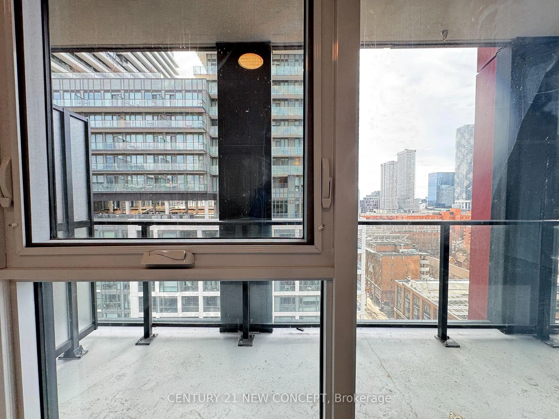Photo 13 of Unit 1509, 180 Front Street E, Toronto, Moss Park — HOMEH