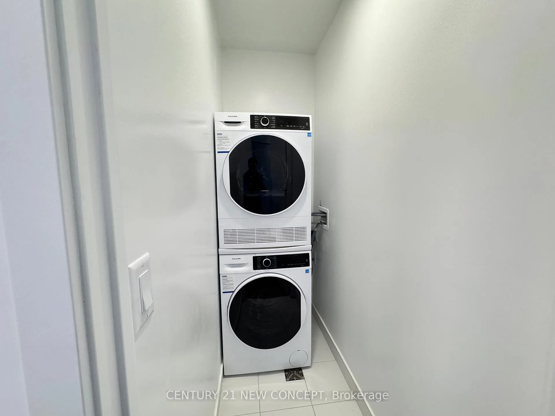 Photo 17 of Unit 1509, 180 Front Street E, Toronto, Moss Park — HOMEH