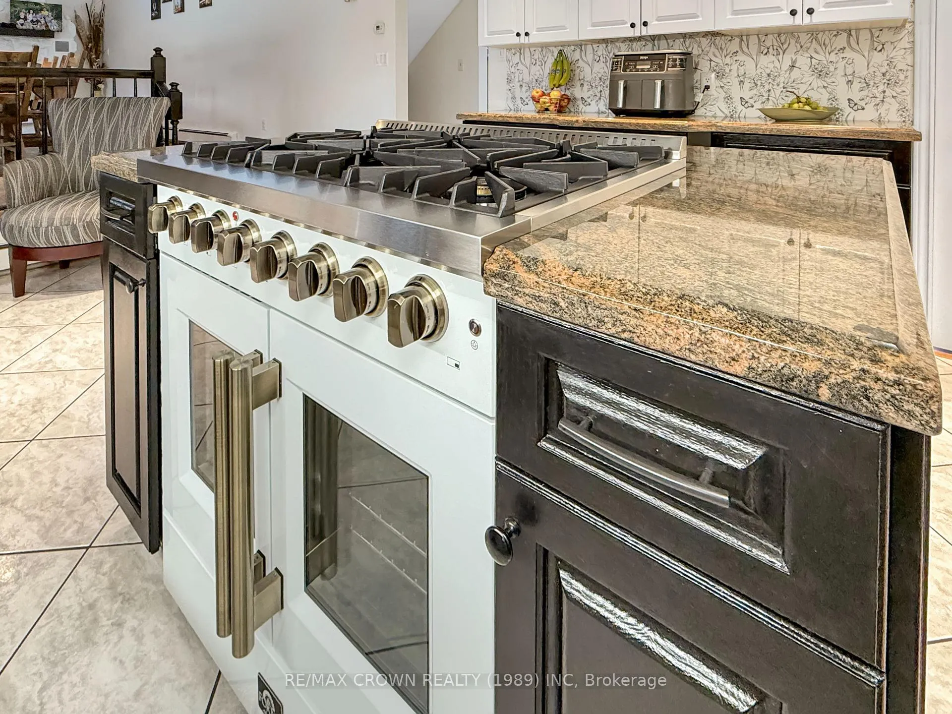 Photo 13 of 5 Laurier Place, Hearst — HOMEH