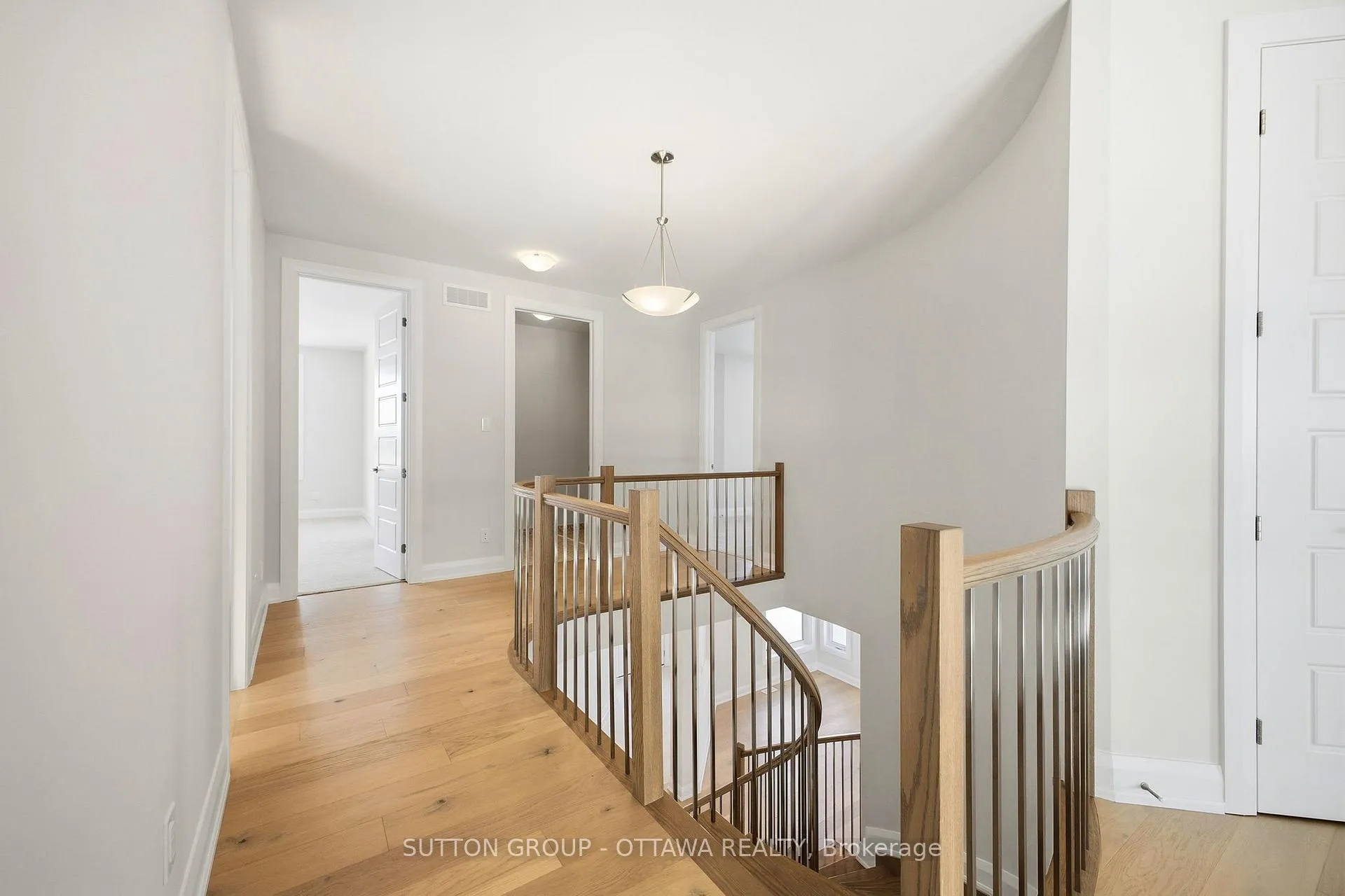 Photo 21 of 395 Longworth Avenue, Ottawa, Leitrim — HOMEH