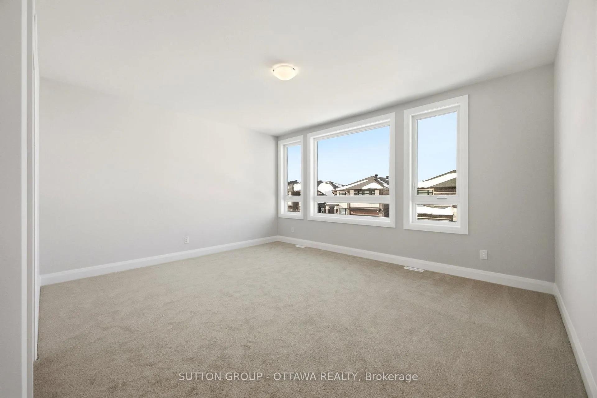 Photo 33 of 395 Longworth Avenue, Ottawa, Leitrim — HOMEH