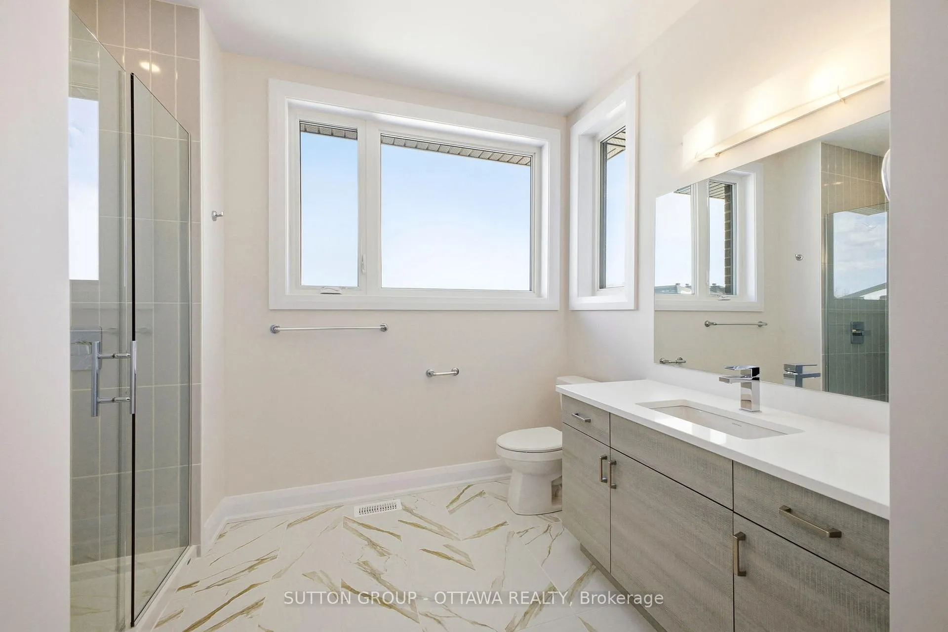 Photo 35 of 395 Longworth Avenue, Ottawa, Leitrim — HOMEH
