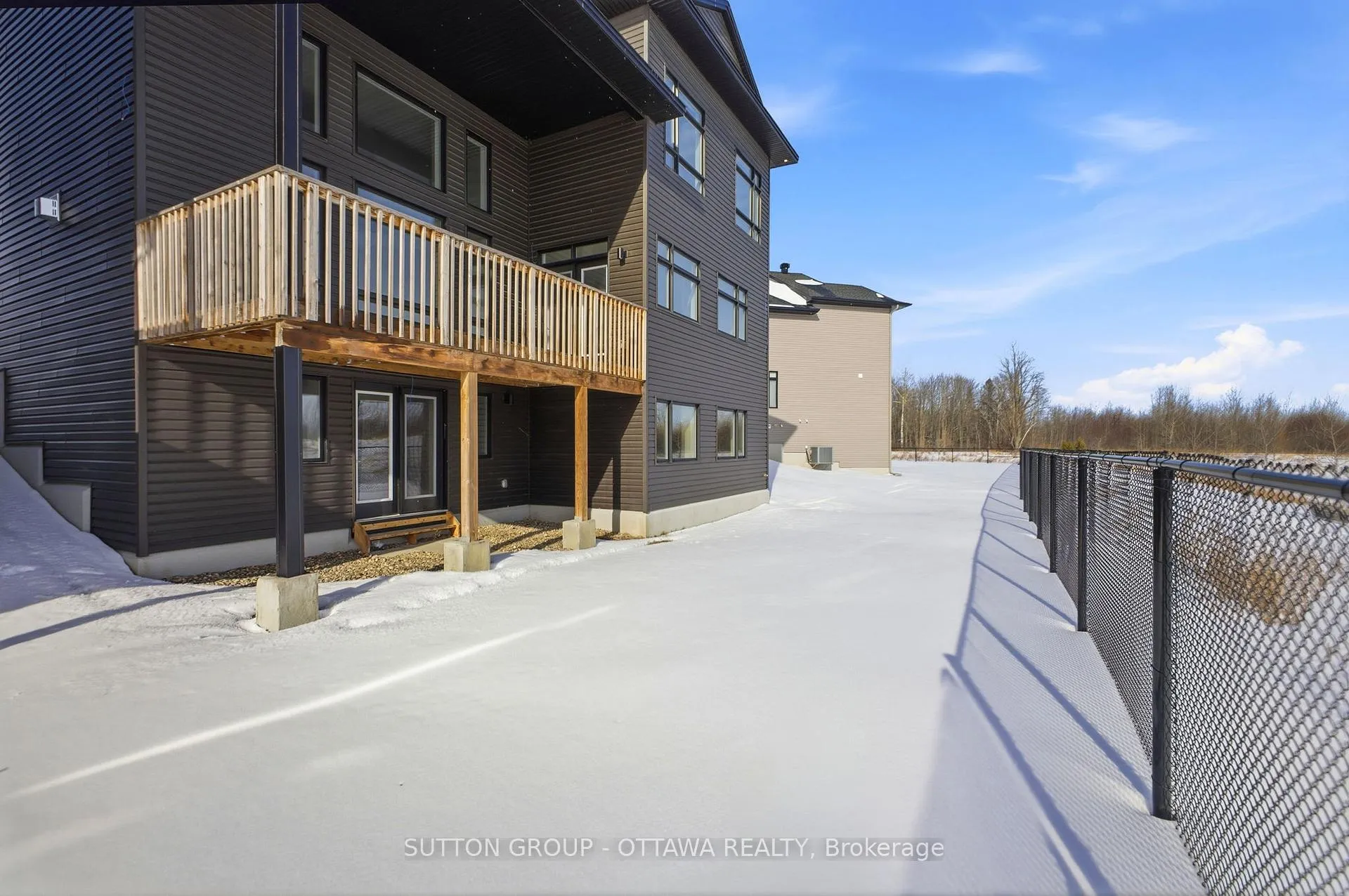 Photo 42 of 395 Longworth Avenue, Ottawa, Leitrim — HOMEH