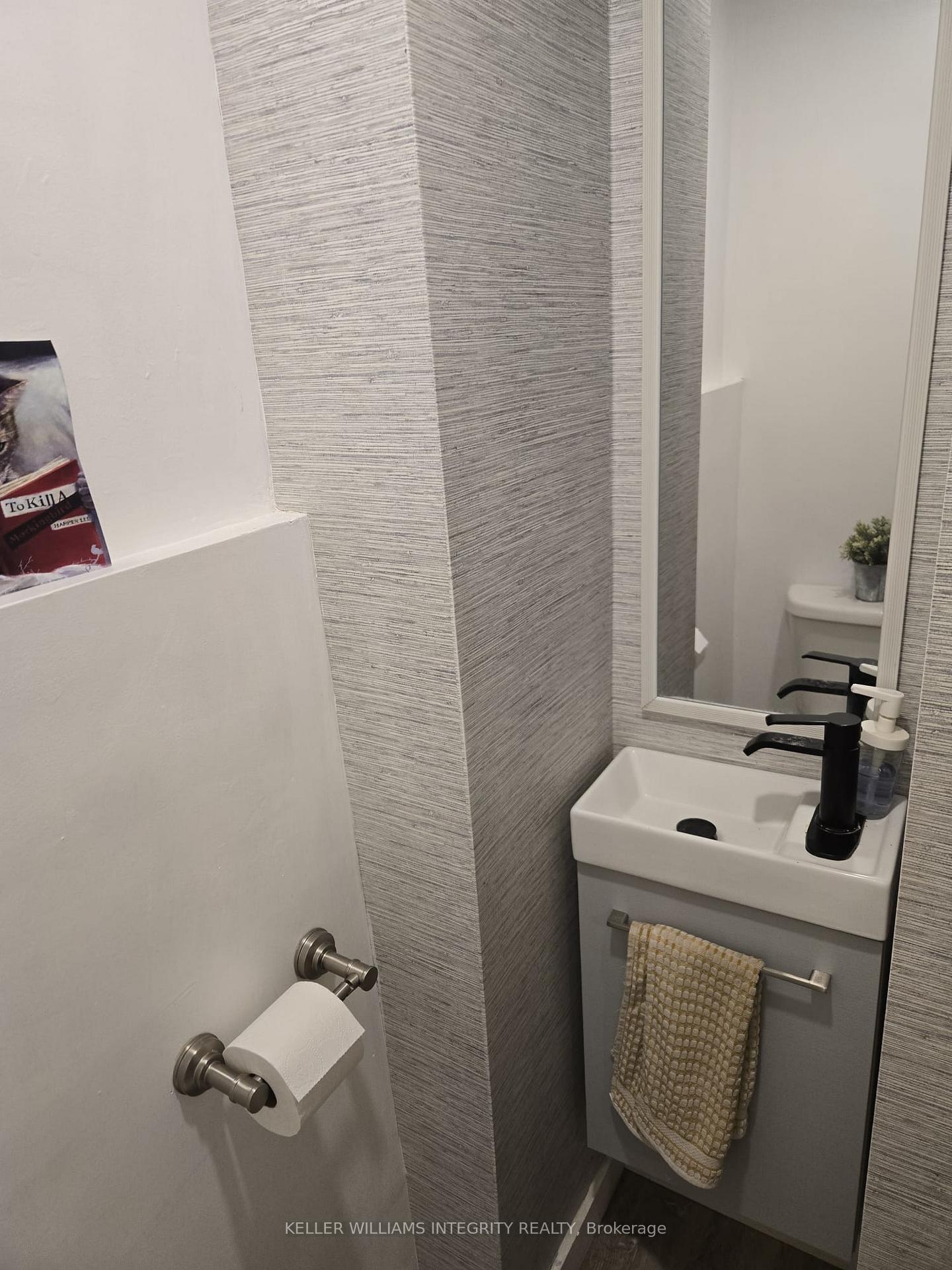 Photo 5 of 210 Blackburn Avenue, Ottawa, Sandy Hill — HOMEH