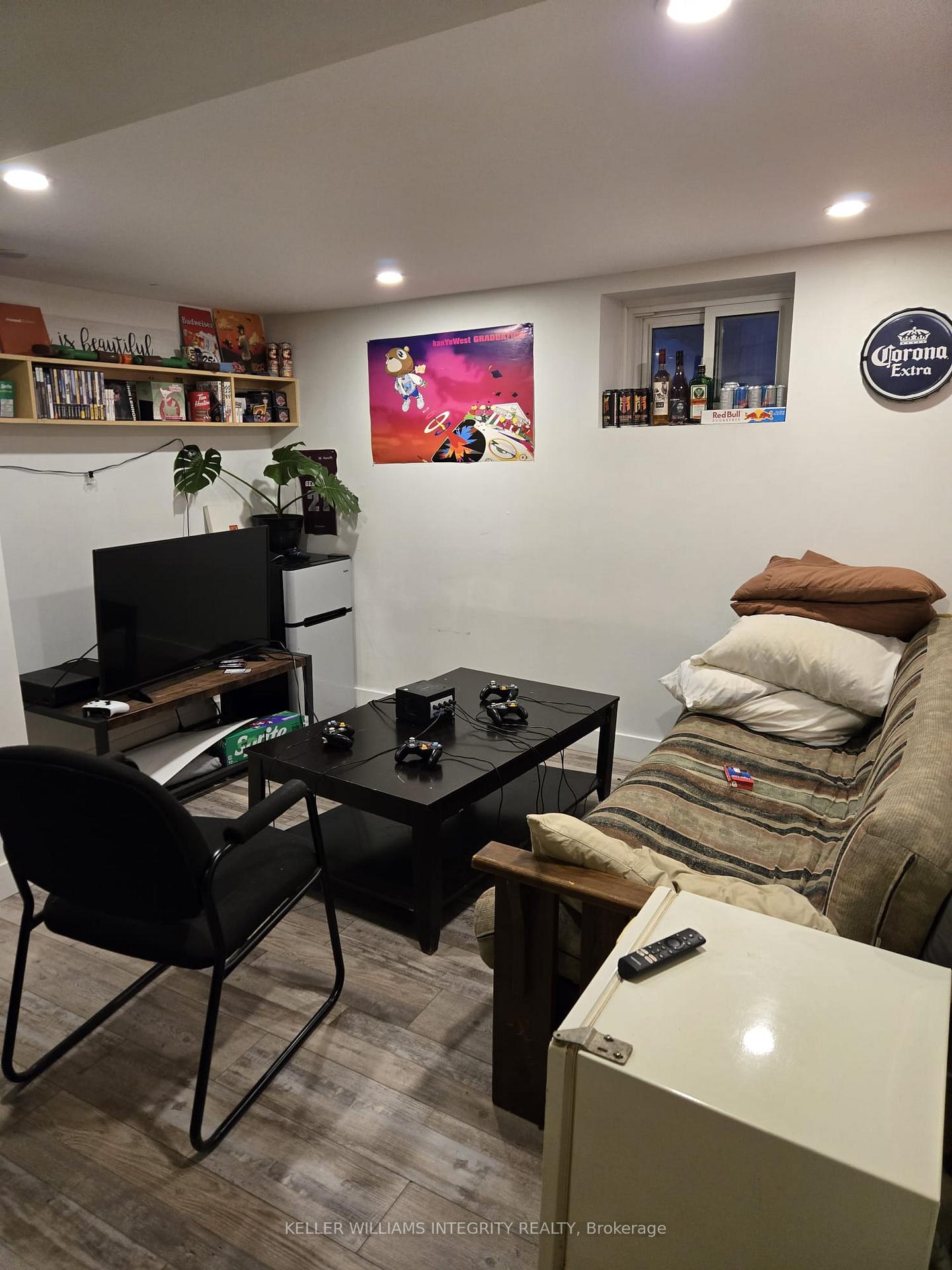 Photo 8 of 210 Blackburn Avenue, Ottawa, Sandy Hill — HOMEH