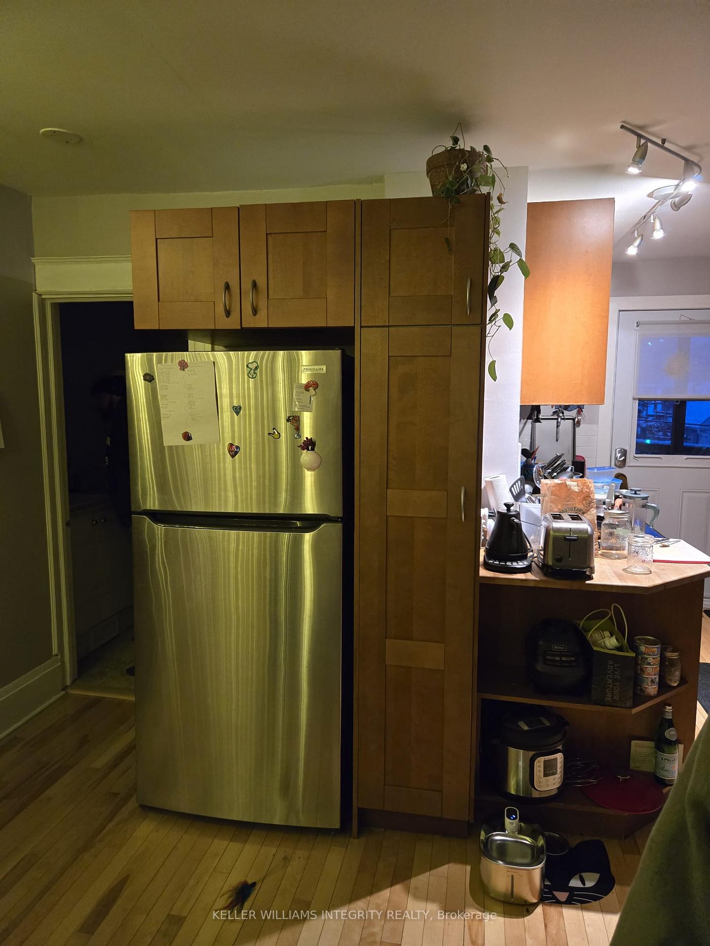 Photo 12 of 210 Blackburn Avenue, Ottawa, Sandy Hill — HOMEH