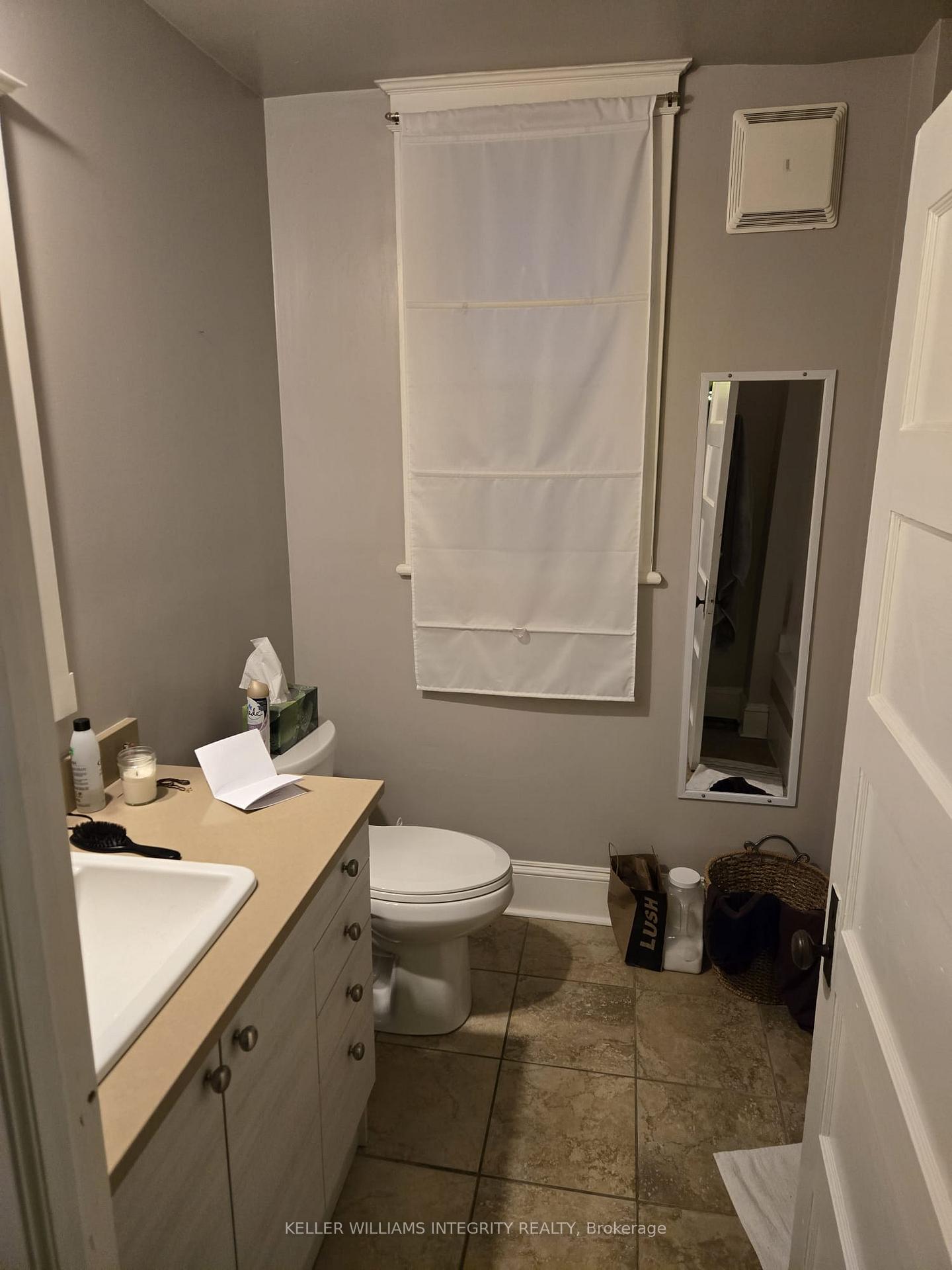 Photo 15 of 210 Blackburn Avenue, Ottawa, Sandy Hill — HOMEH