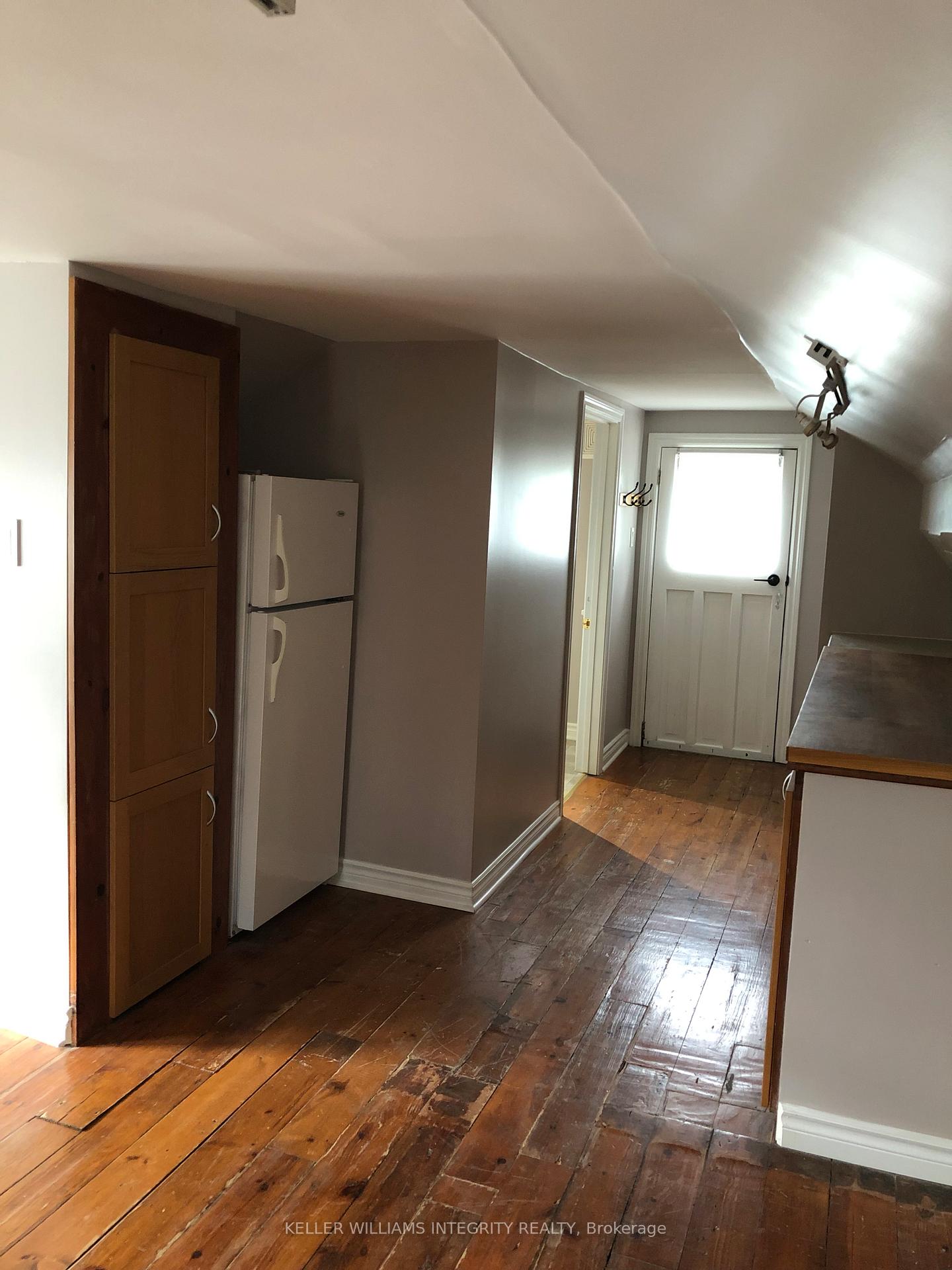 Photo 20 of 210 Blackburn Avenue, Ottawa, Sandy Hill — HOMEH