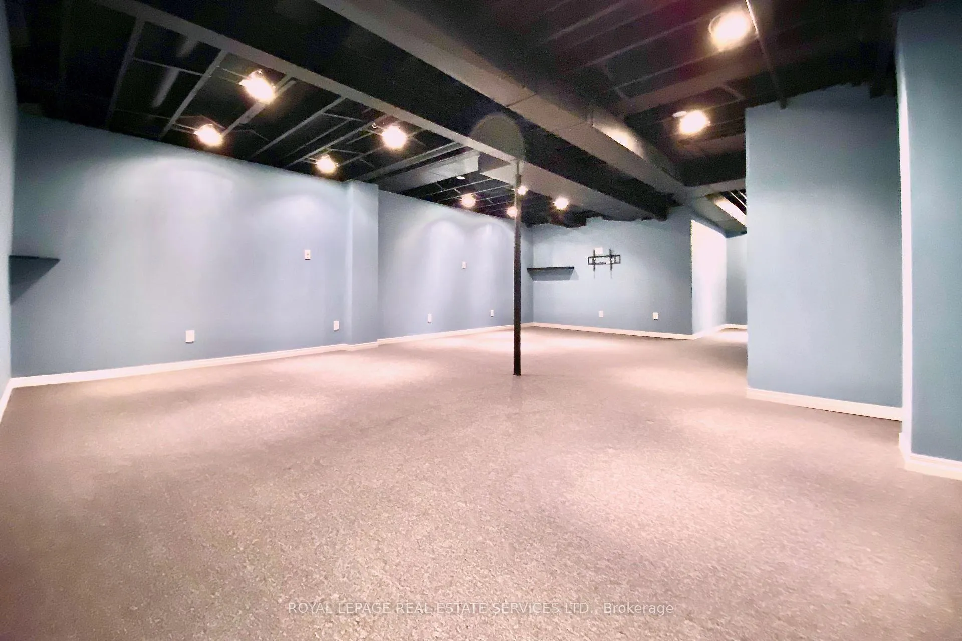 Photo 30 of 79 Meadow Wood Crescent, Hamilton, Stoney Creek Mountain — HOMEH