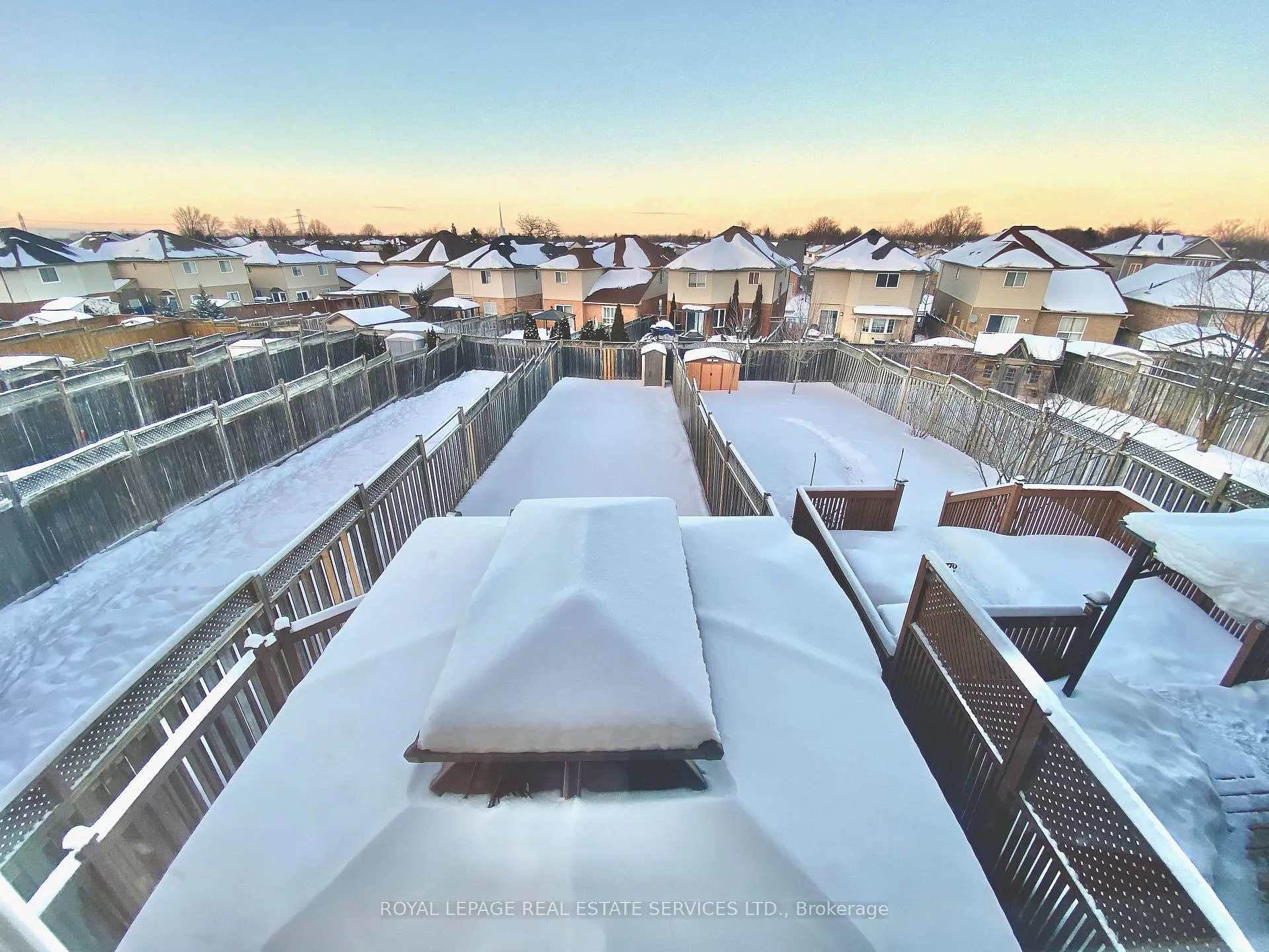 Photo 32 of 79 Meadow Wood Crescent, Hamilton, Stoney Creek Mountain — HOMEH