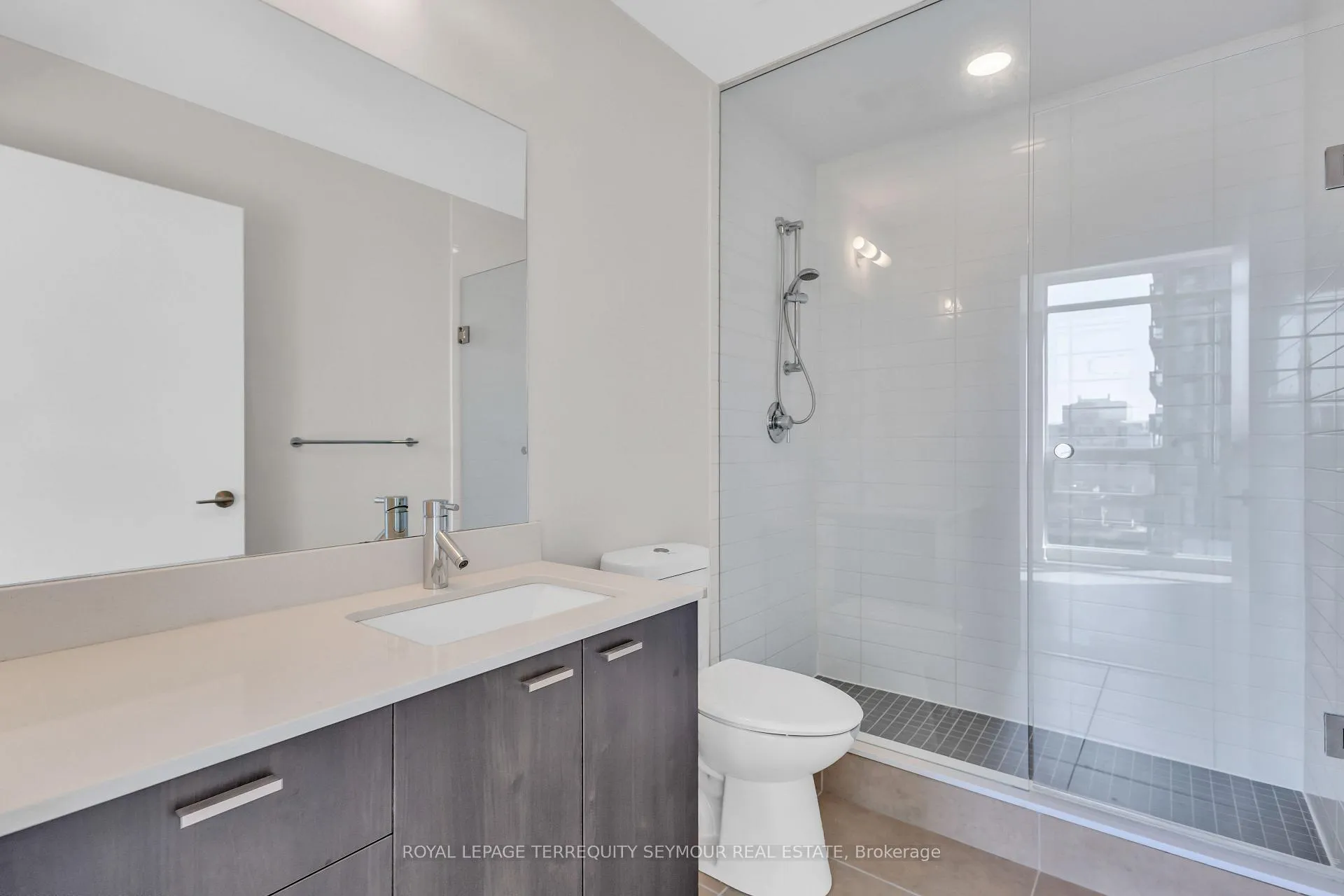 Photo 19 of Unit 1210, 30 Roehampton Avenue, Toronto, Mount Pleasant West — HOMEH