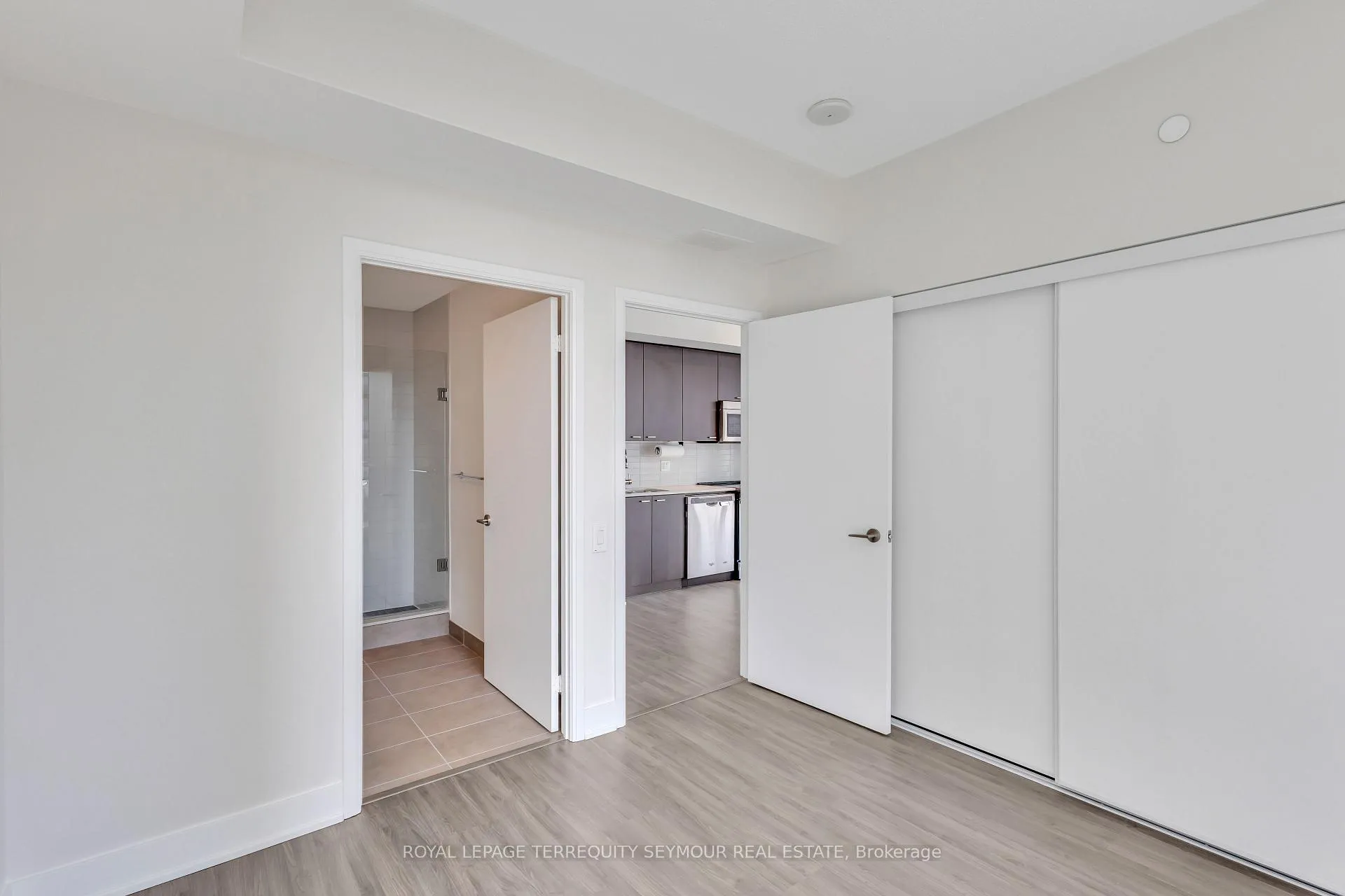 Photo 21 of Unit 1210, 30 Roehampton Avenue, Toronto, Mount Pleasant West — HOMEH