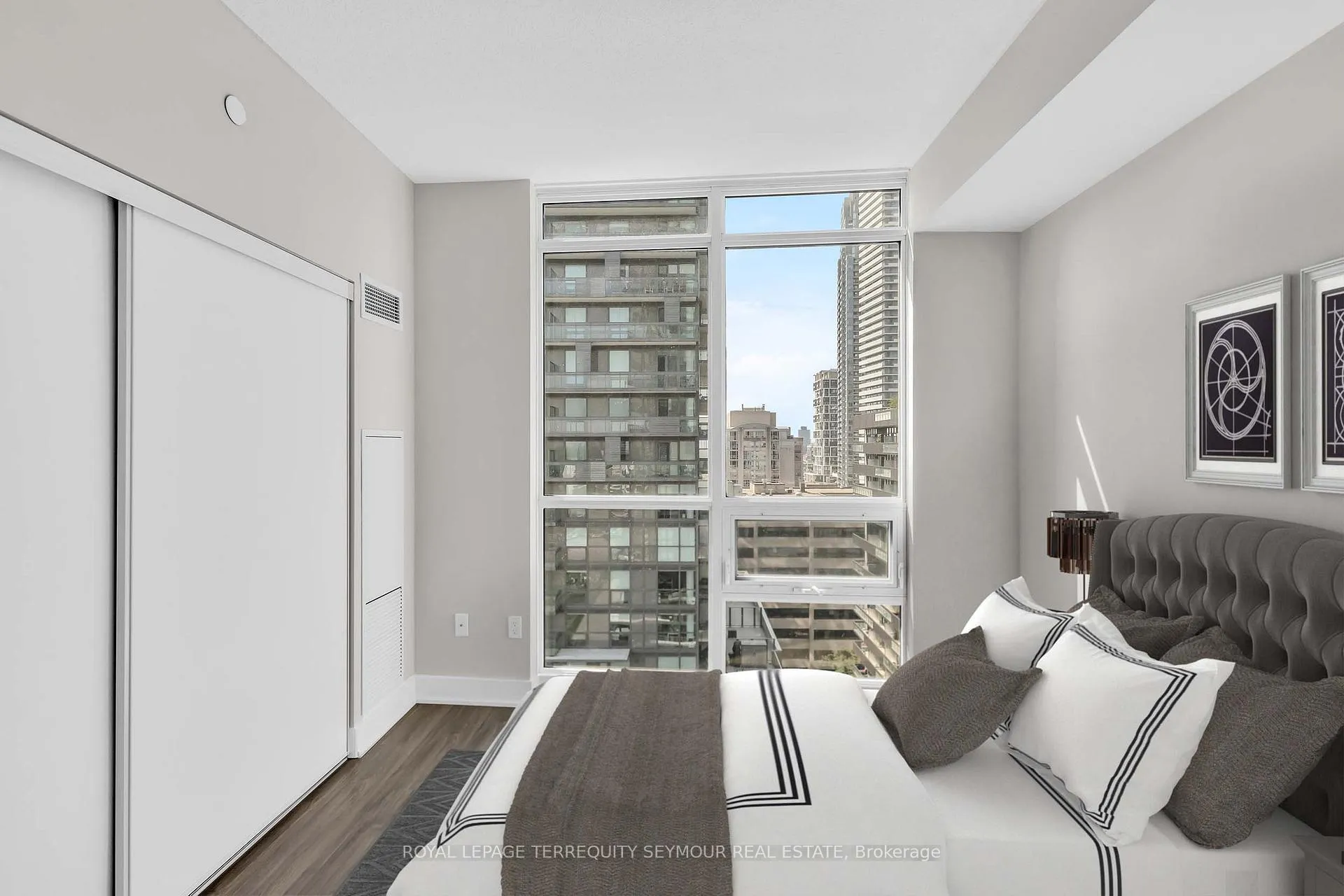 Photo 23 of Unit 1210, 30 Roehampton Avenue, Toronto, Mount Pleasant West — HOMEH