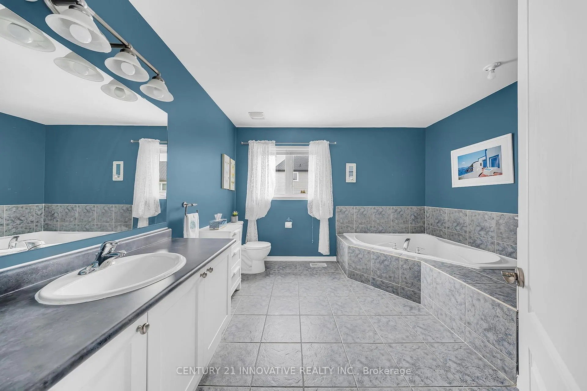 Photo 20 of 25 Seward Crescent, Ajax, Northeast Ajax — HOMEH