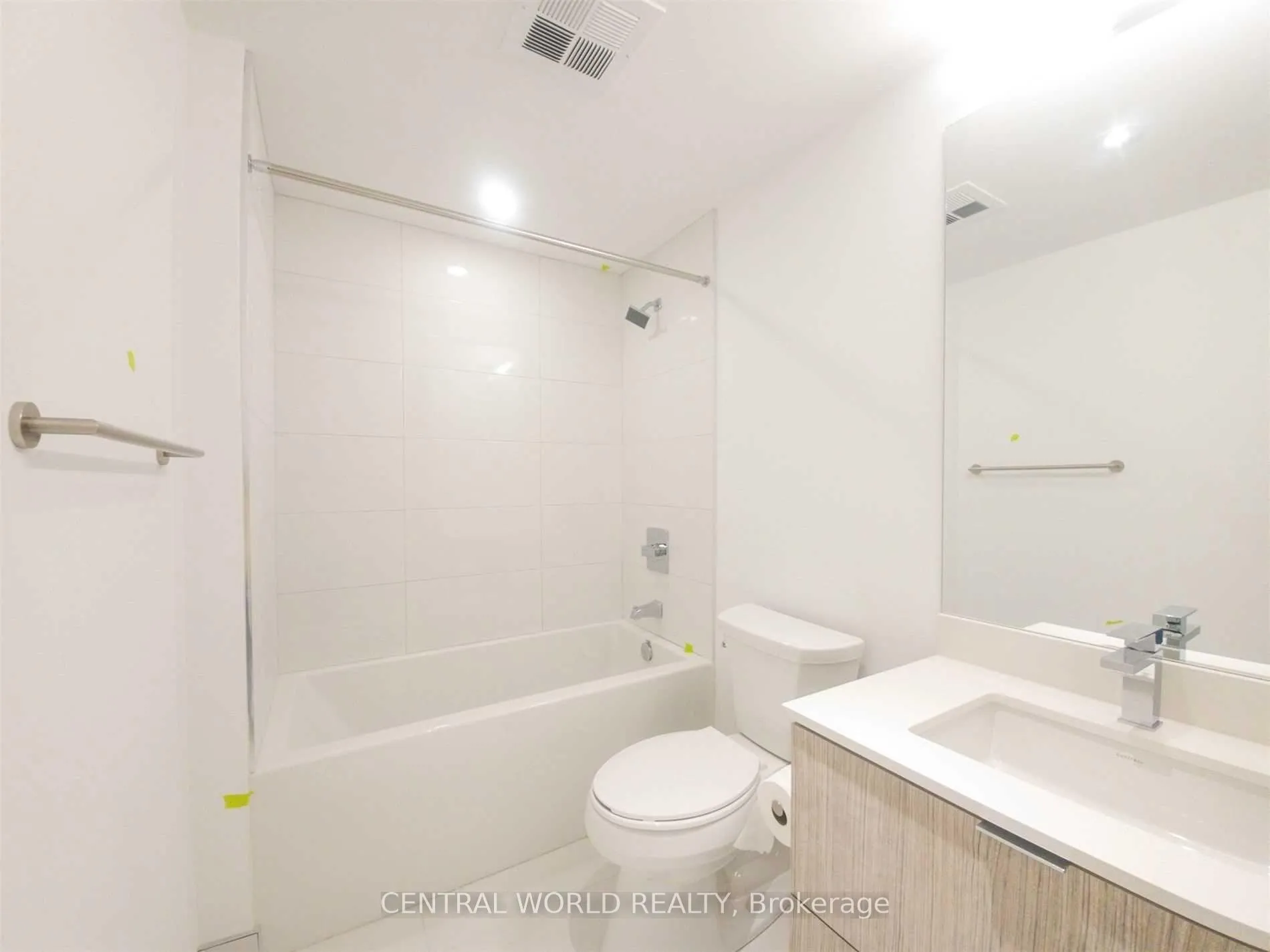 Photo 13 of Unit 4005, 395 Bloor Street E, Toronto, North St. James Town — HOMEH
