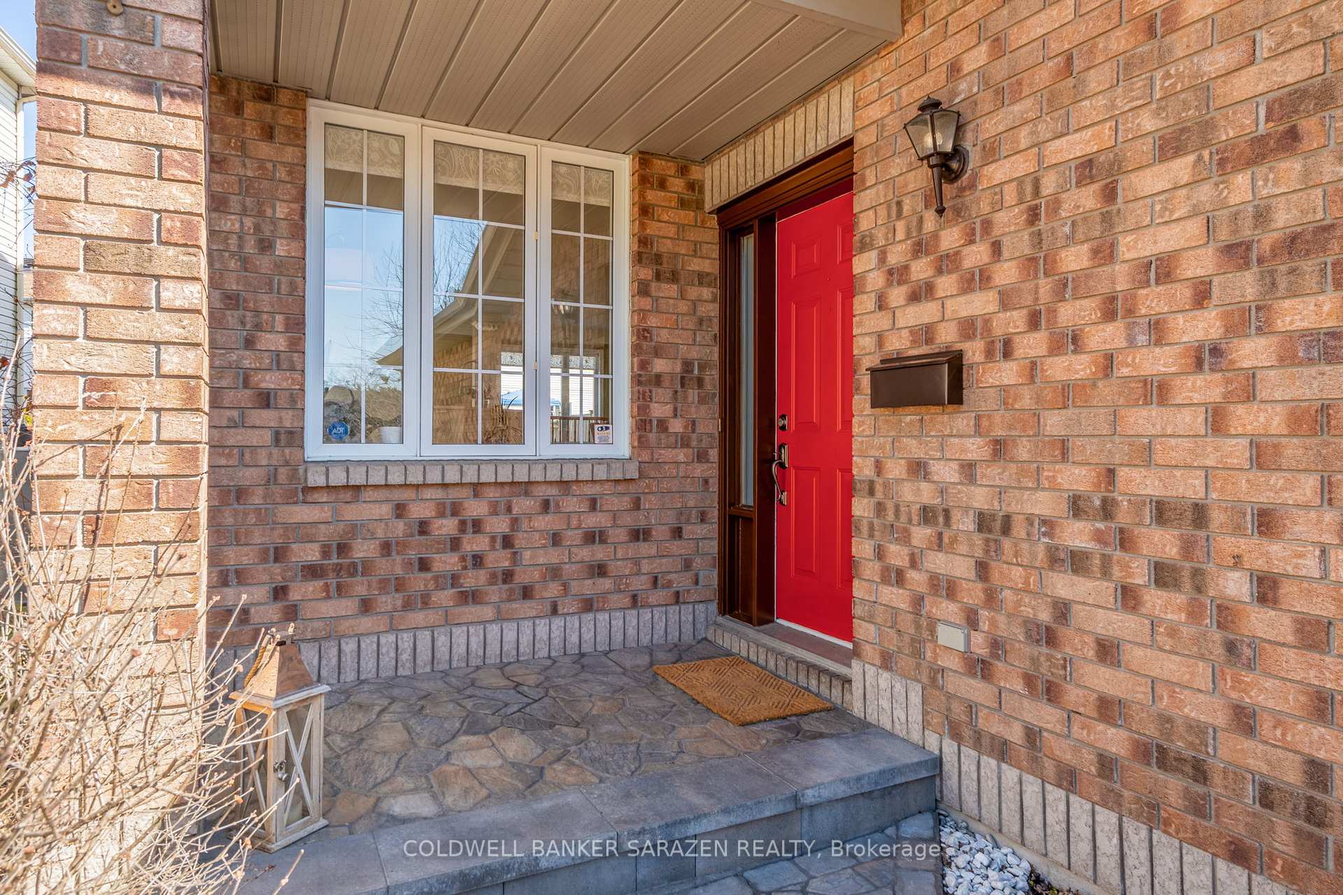 Photo 3 of 29 Margrave Avenue, Ottawa, Hunt Club Park/Greenboro — HOMEH