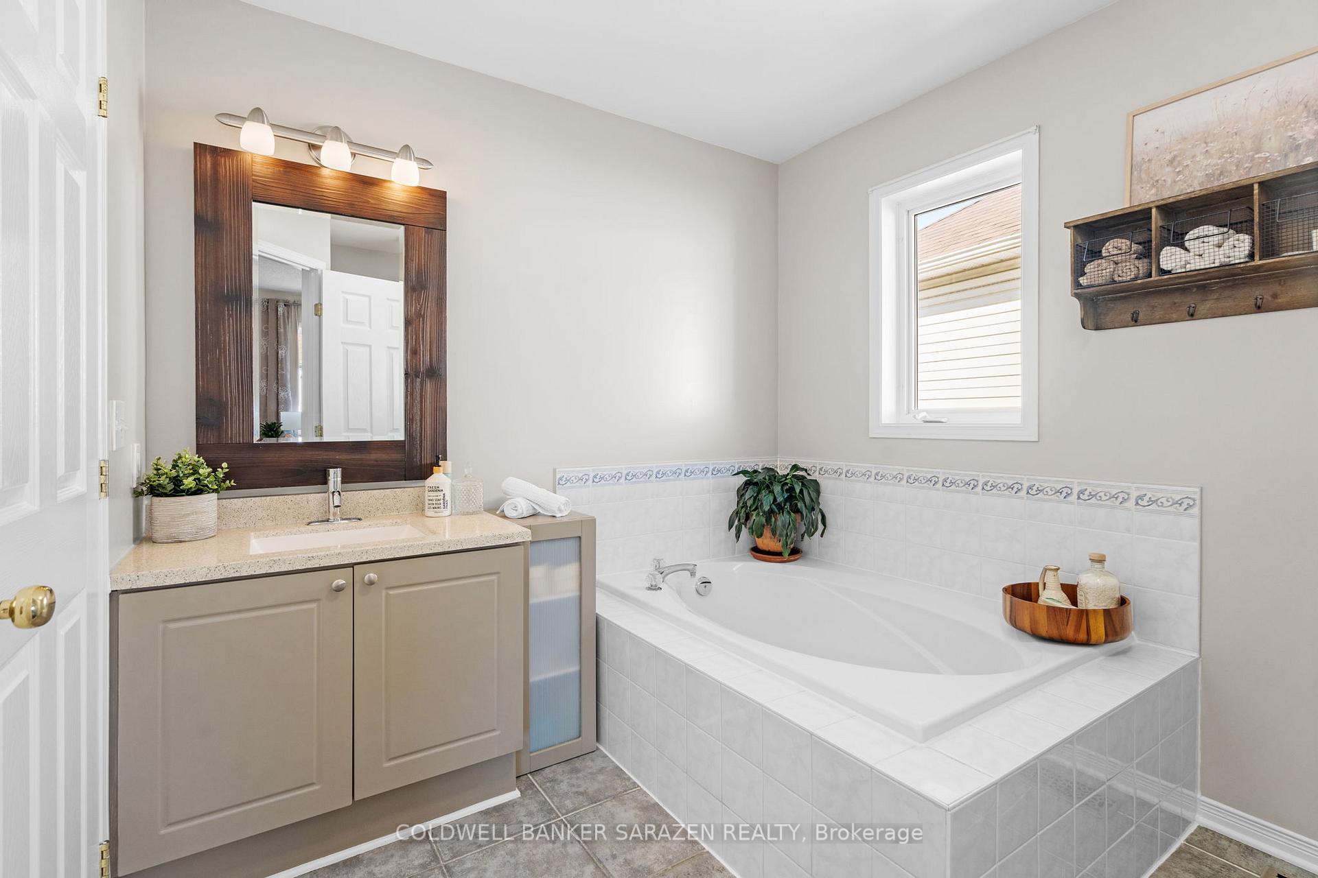 Photo 24 of 29 Margrave Avenue, Ottawa, Hunt Club Park/Greenboro — HOMEH