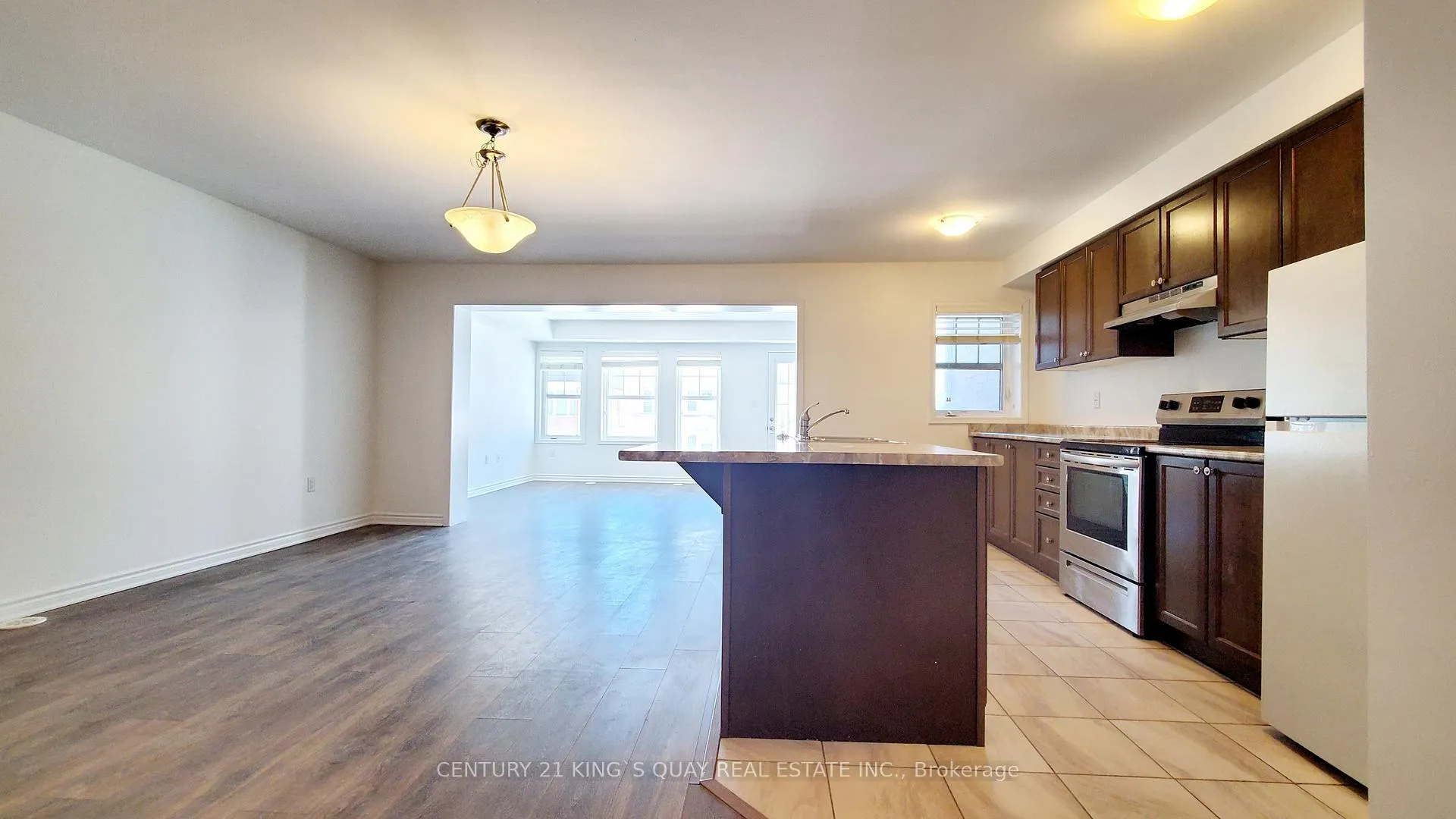 Photo 6 of 2411 Fall Harvest Crescent, Pickering, Rural Pickering — HOMEH