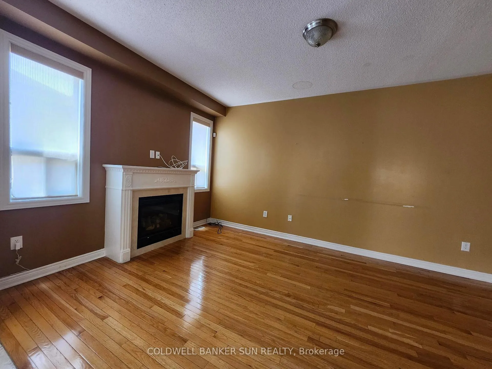Photo 4 of Unit Upper, 31 Powell Drive, Brampton, Sandringham-Wellington — HOMEH
