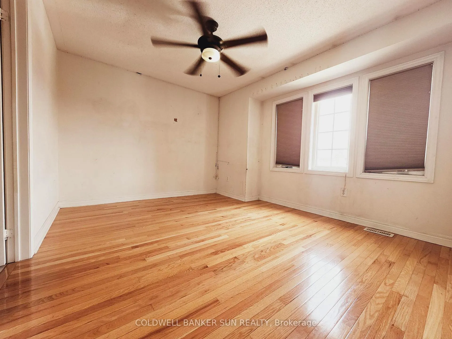 Photo 7 of Unit Upper, 31 Powell Drive, Brampton, Sandringham-Wellington — HOMEH