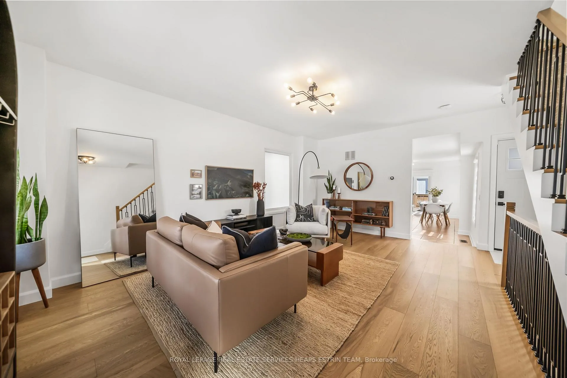 Photo 3 of 237 Silverthorn Avenue, Toronto, Weston-Pellam Park — HOMEH