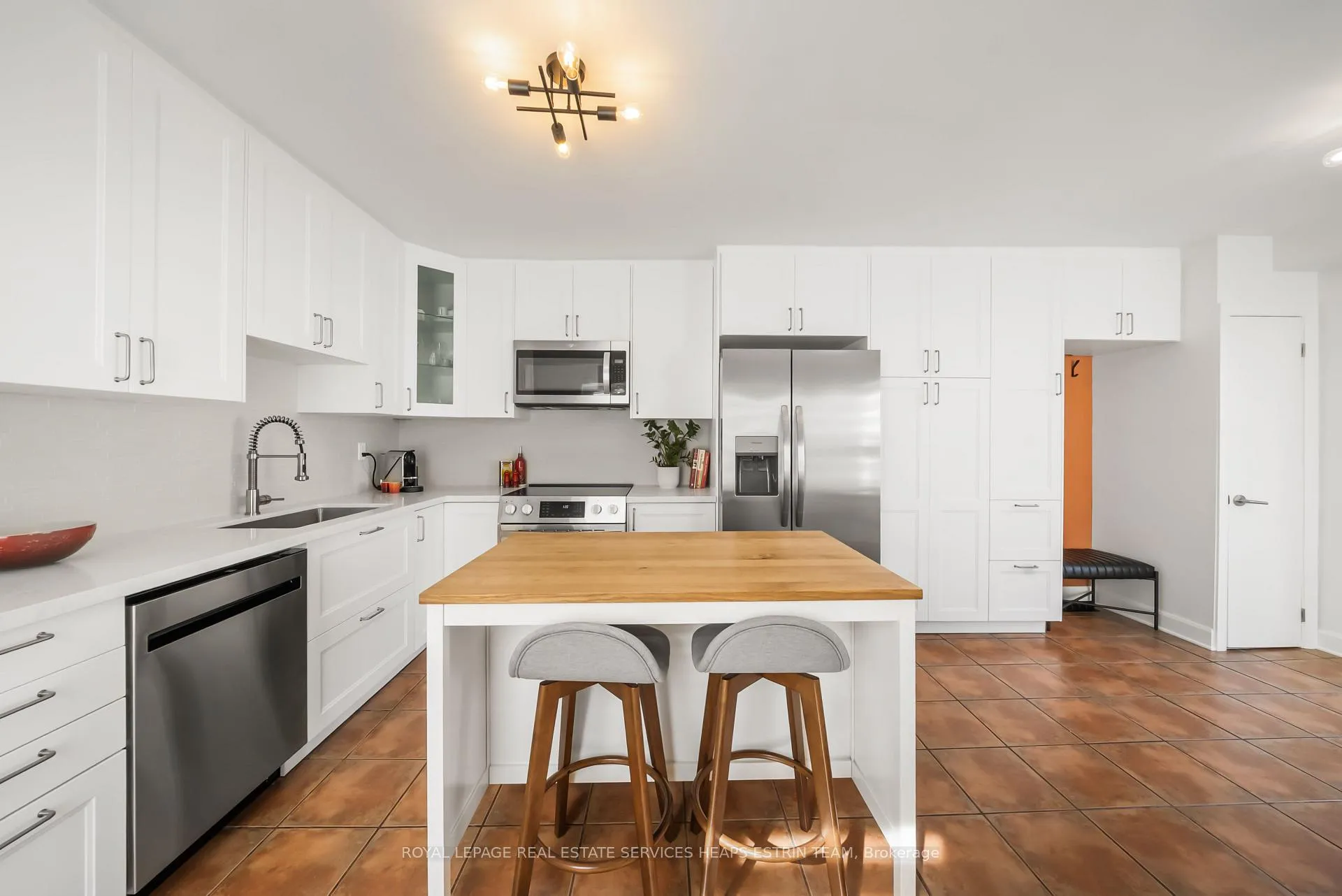 Photo 8 of 237 Silverthorn Avenue, Toronto, Weston-Pellam Park — HOMEH