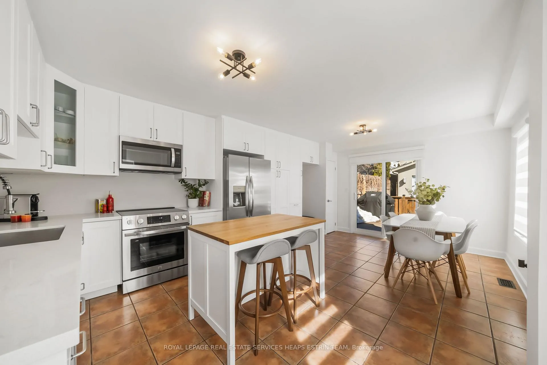 Photo 9 of 237 Silverthorn Avenue, Toronto, Weston-Pellam Park — HOMEH