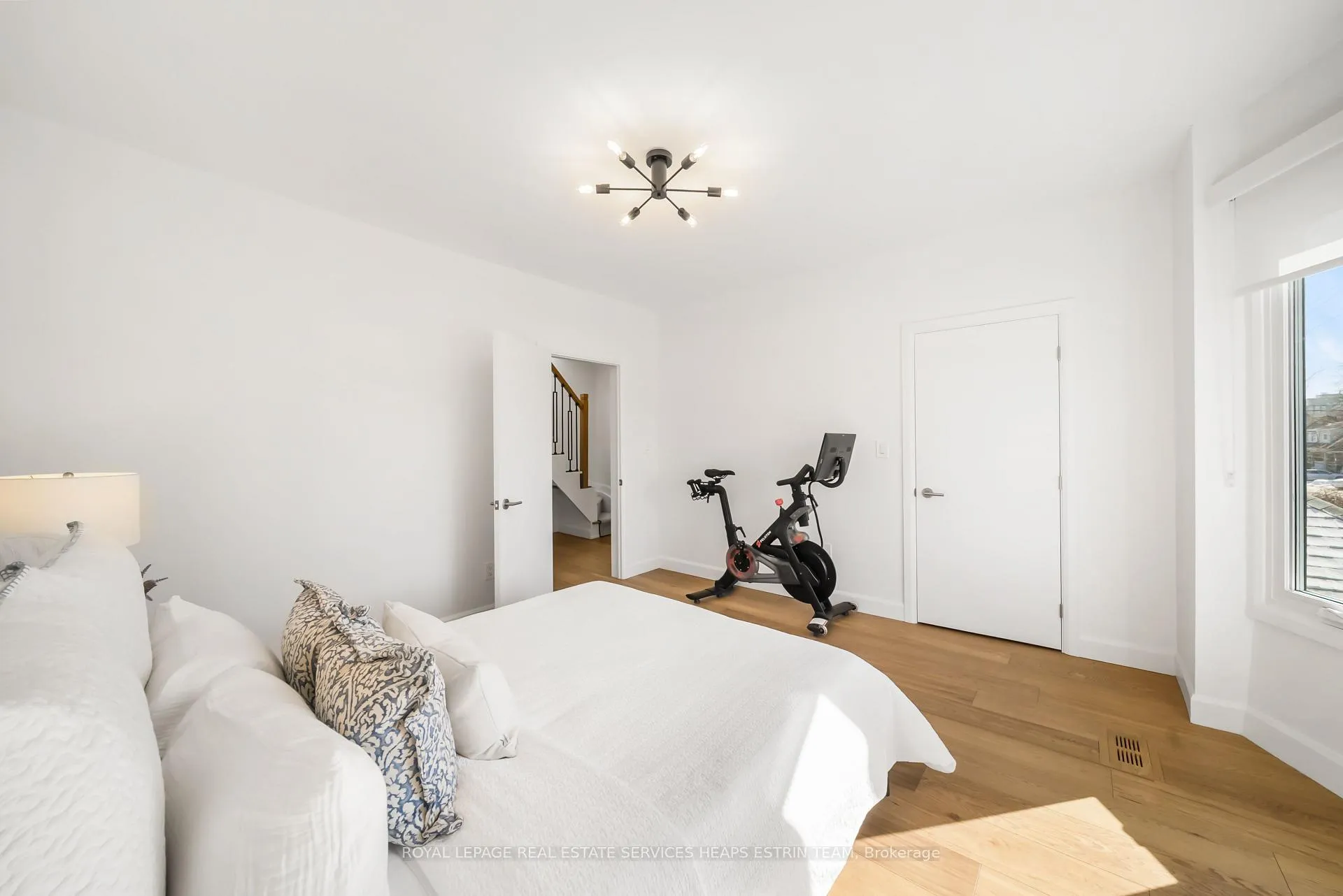 Photo 16 of 237 Silverthorn Avenue, Toronto, Weston-Pellam Park — HOMEH