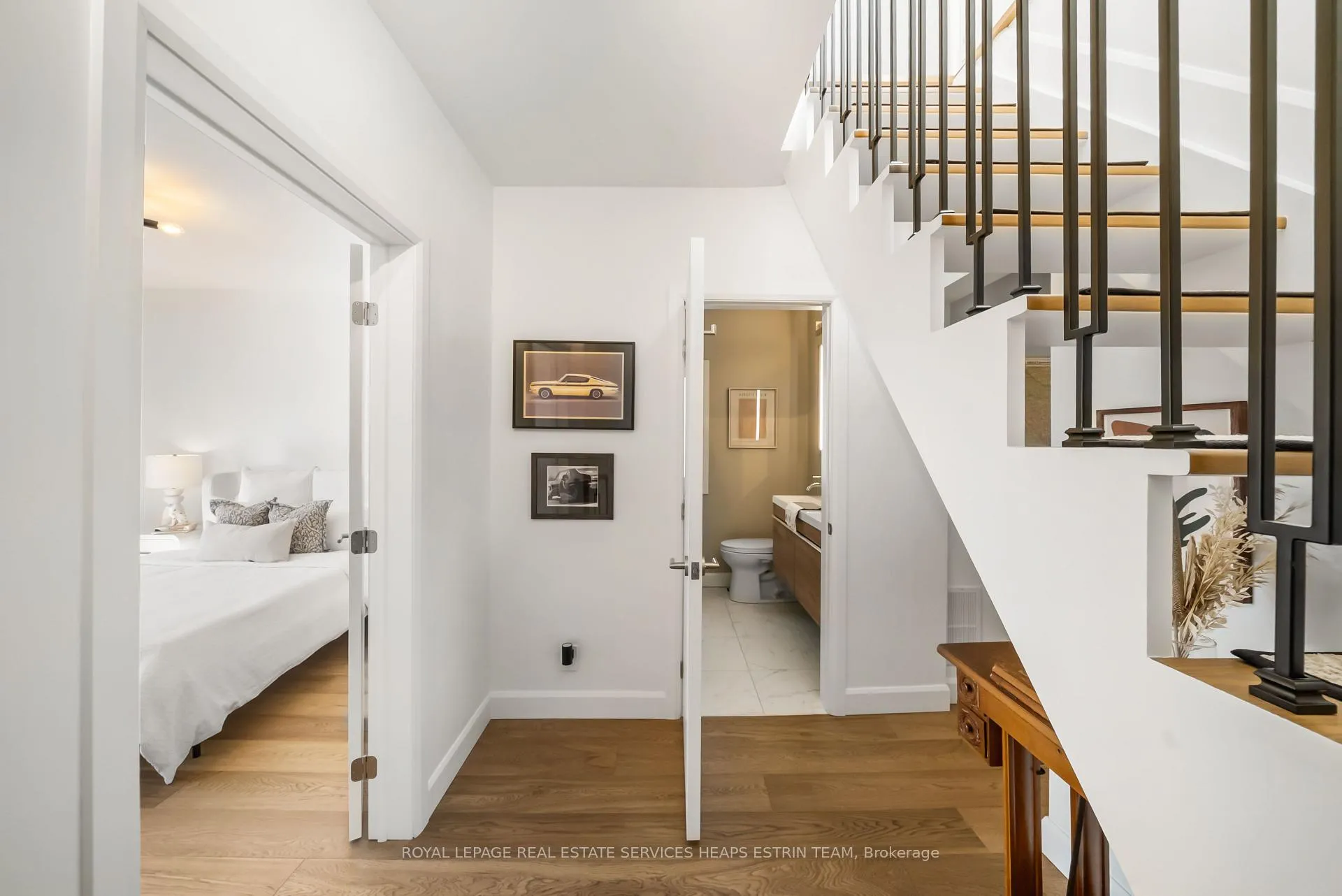 Photo 18 of 237 Silverthorn Avenue, Toronto, Weston-Pellam Park — HOMEH