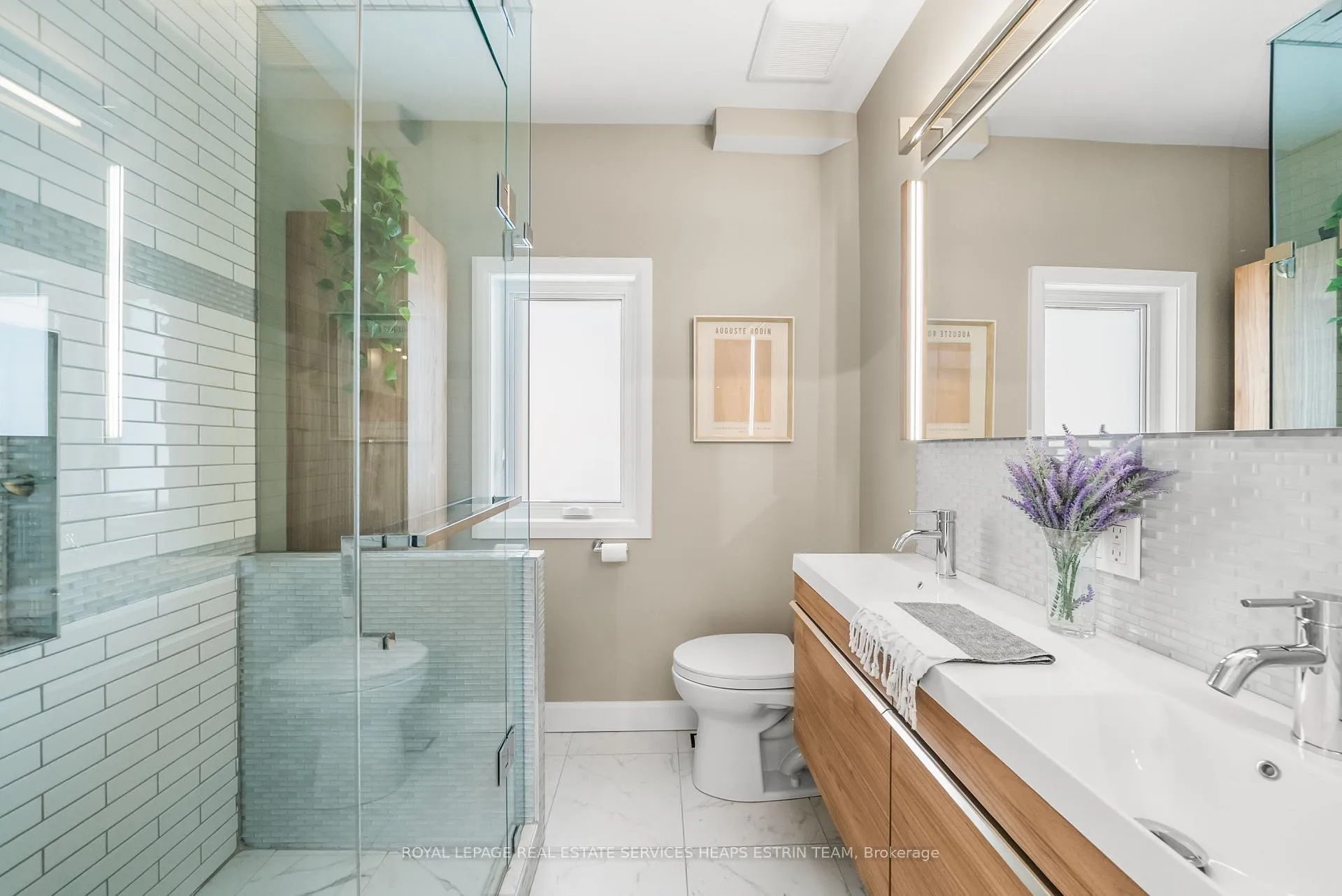 Photo 19 of 237 Silverthorn Avenue, Toronto, Weston-Pellam Park — HOMEH