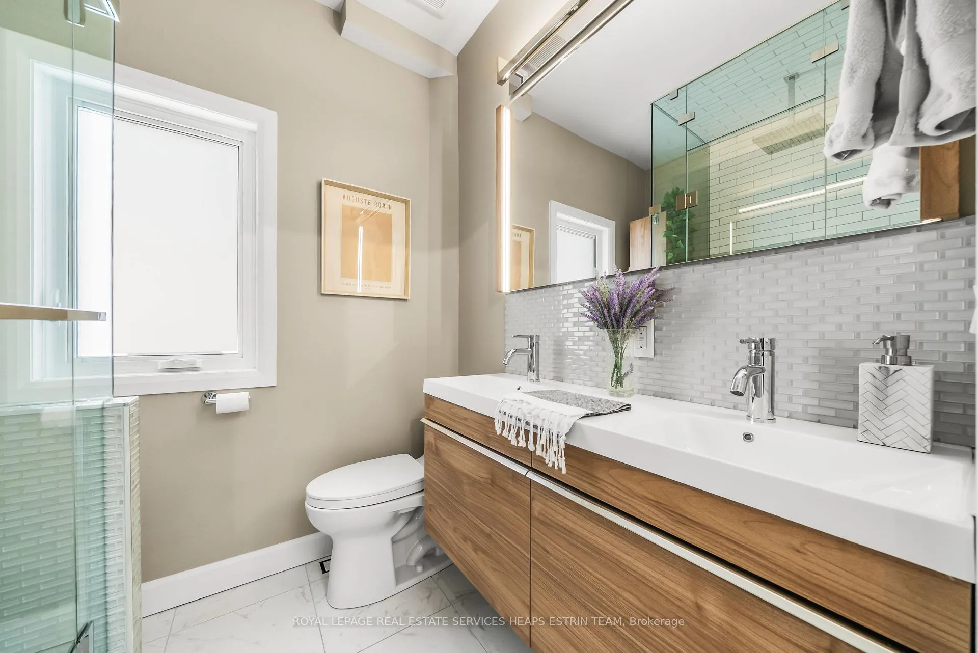 Photo 20 of 237 Silverthorn Avenue, Toronto, Weston-Pellam Park — HOMEH
