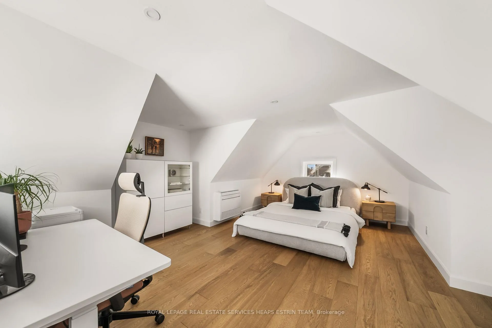 Photo 26 of 237 Silverthorn Avenue, Toronto, Weston-Pellam Park — HOMEH