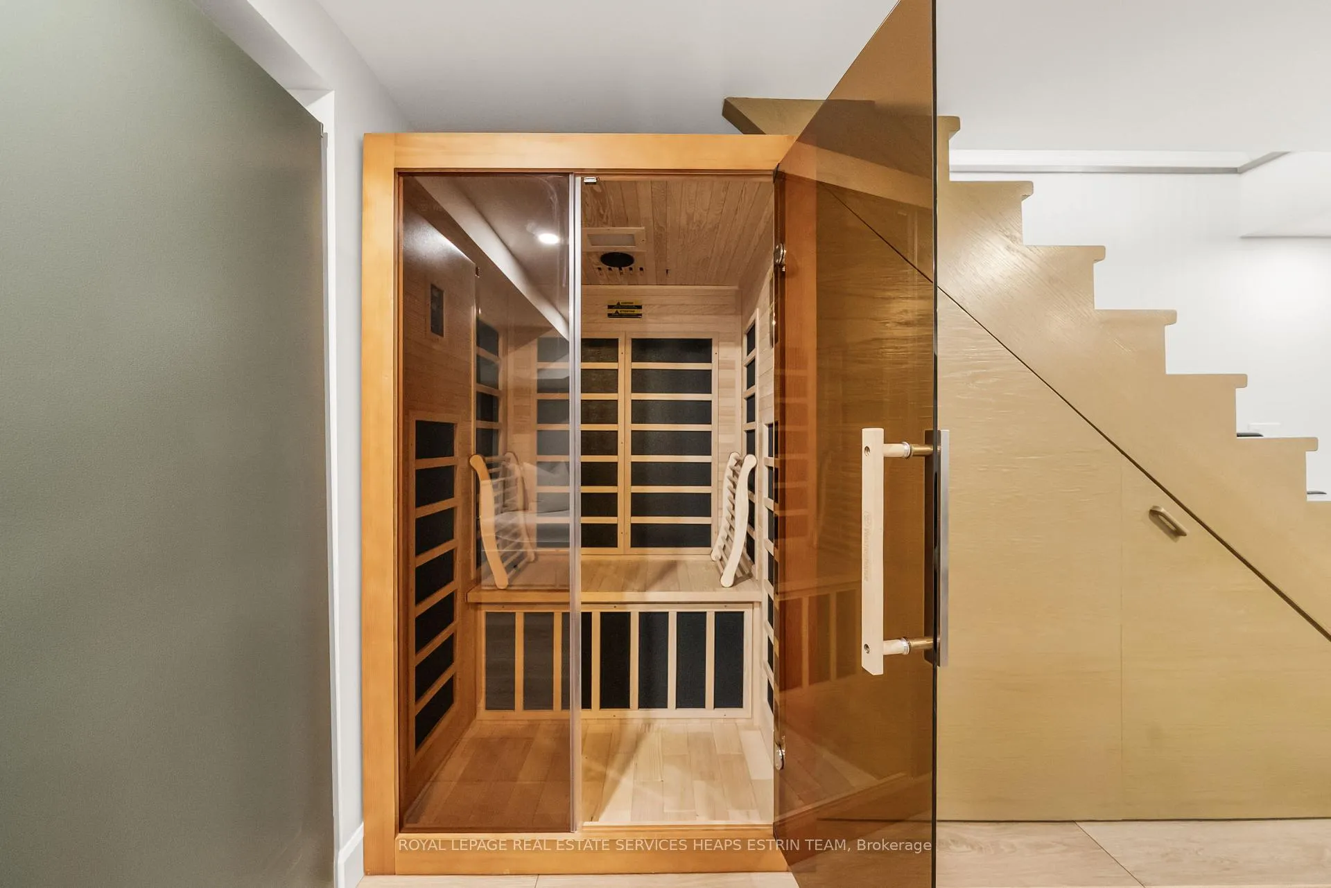 Photo 37 of 237 Silverthorn Avenue, Toronto, Weston-Pellam Park — HOMEH