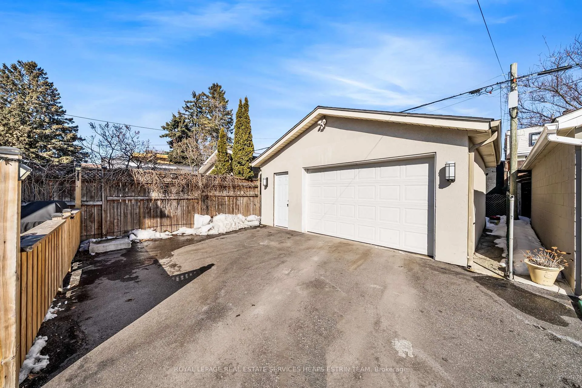 Photo 41 of 237 Silverthorn Avenue, Toronto, Weston-Pellam Park — HOMEH