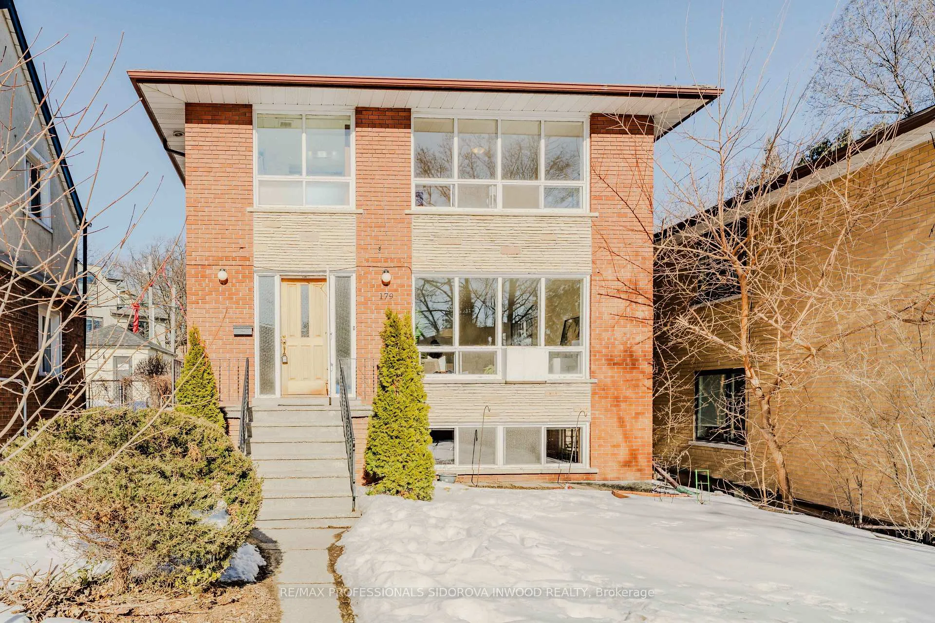 Photo 2 of 179 Windermere Avenue, Toronto, High Park-Swansea — HOMEH