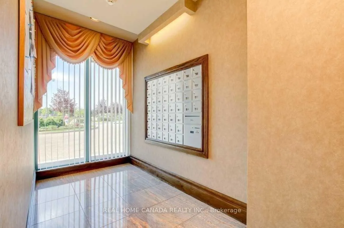 Photo 8 of Unit 116, 55 Via Rosedale Way, Brampton, Sandringham-Wellington — HOMEH