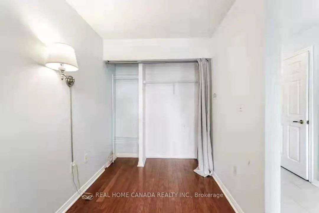 Photo 12 of Unit 116, 55 Via Rosedale Way, Brampton, Sandringham-Wellington — HOMEH