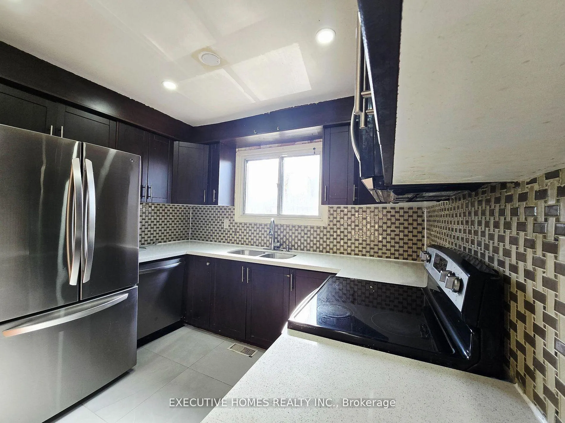 Photo 16 of Unit 60, 61 Collins Crescent, Brampton, Brampton North — HOMEH