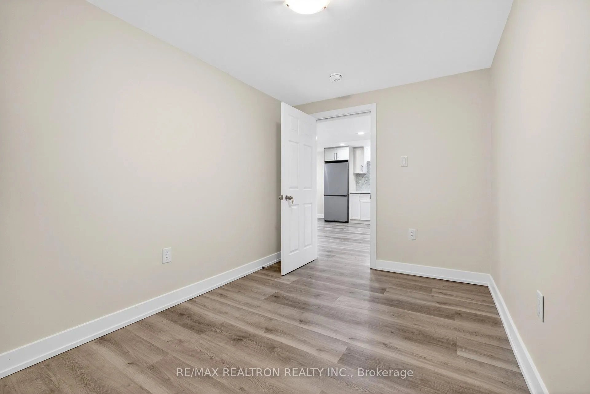 Photo 15 of 316 Pimlico Drive, Oshawa, Windfields — HOMEH