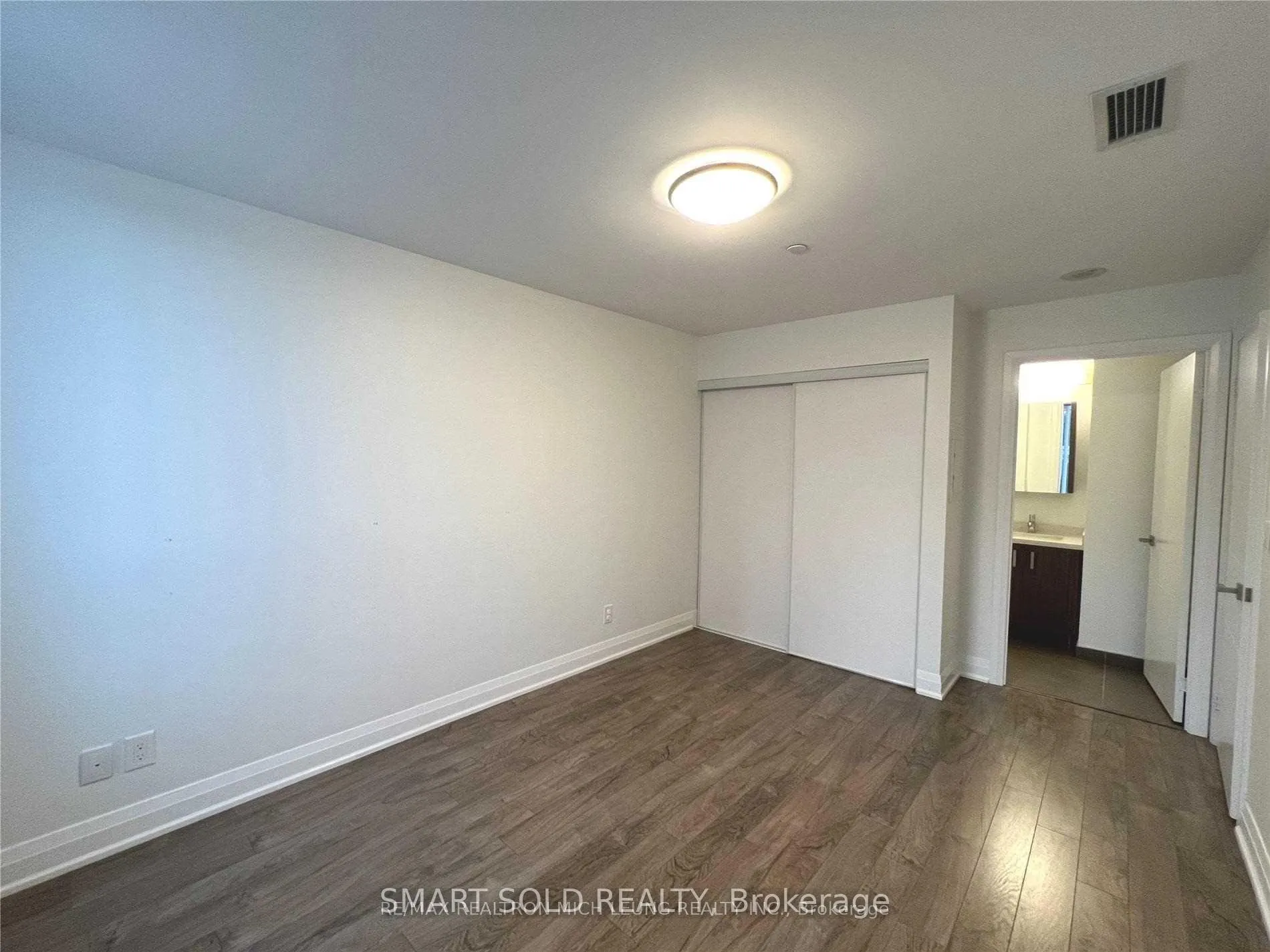 Photo 6 of Unit 332, 18 Uptown Drive, Markham, Unionville — HOMEH